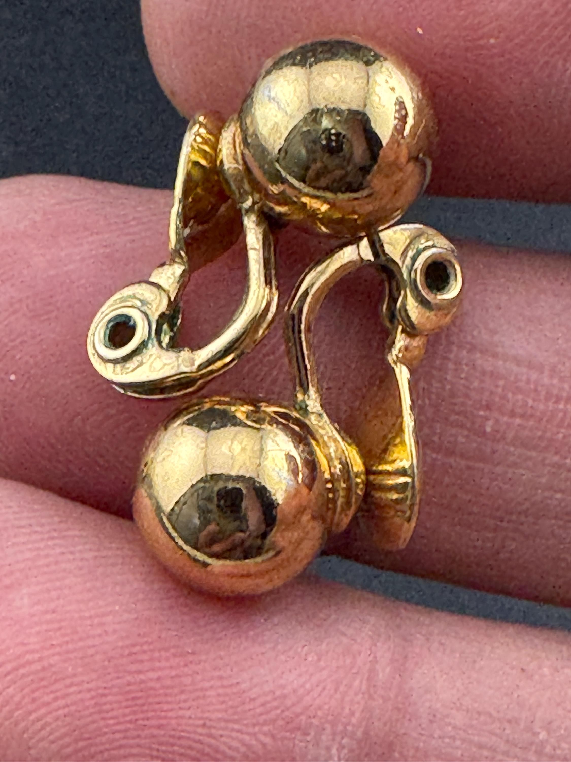 Vintage signed Monet 22ct triple gold plated ball stud clip on earrings