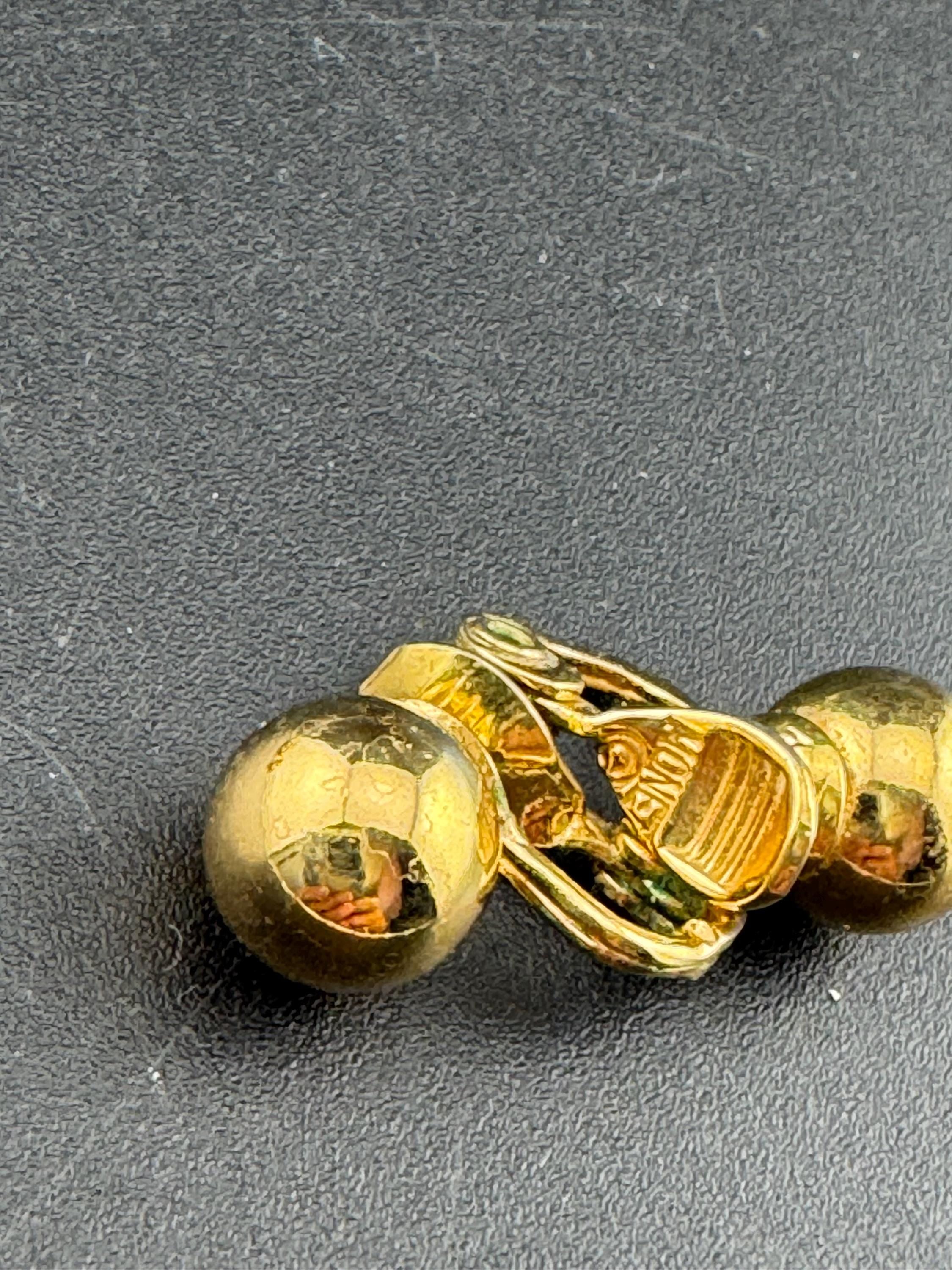 Vintage signed Monet 22ct triple gold plated ball stud clip on earrings