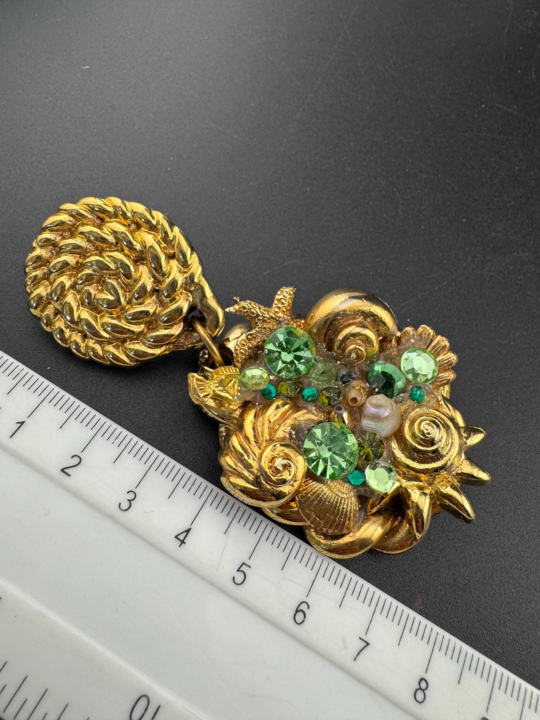 Huge 7cm Jacky De G designer gold tone oversized nautical shell and starfish drop clip on earrings with faux pearls and green rhinestones
