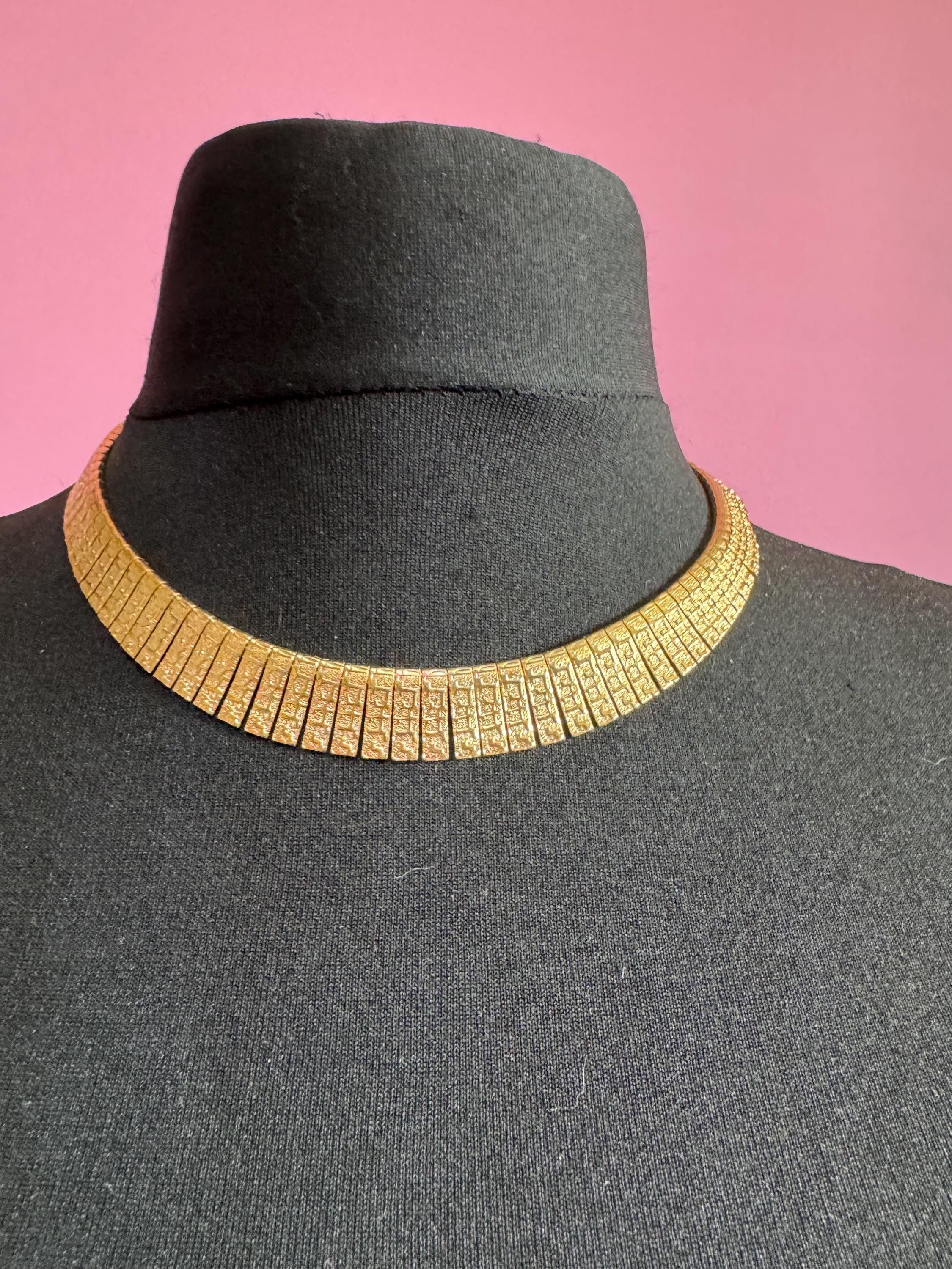 Vintage cleopatra Egyptian gold tone wide choker necklace