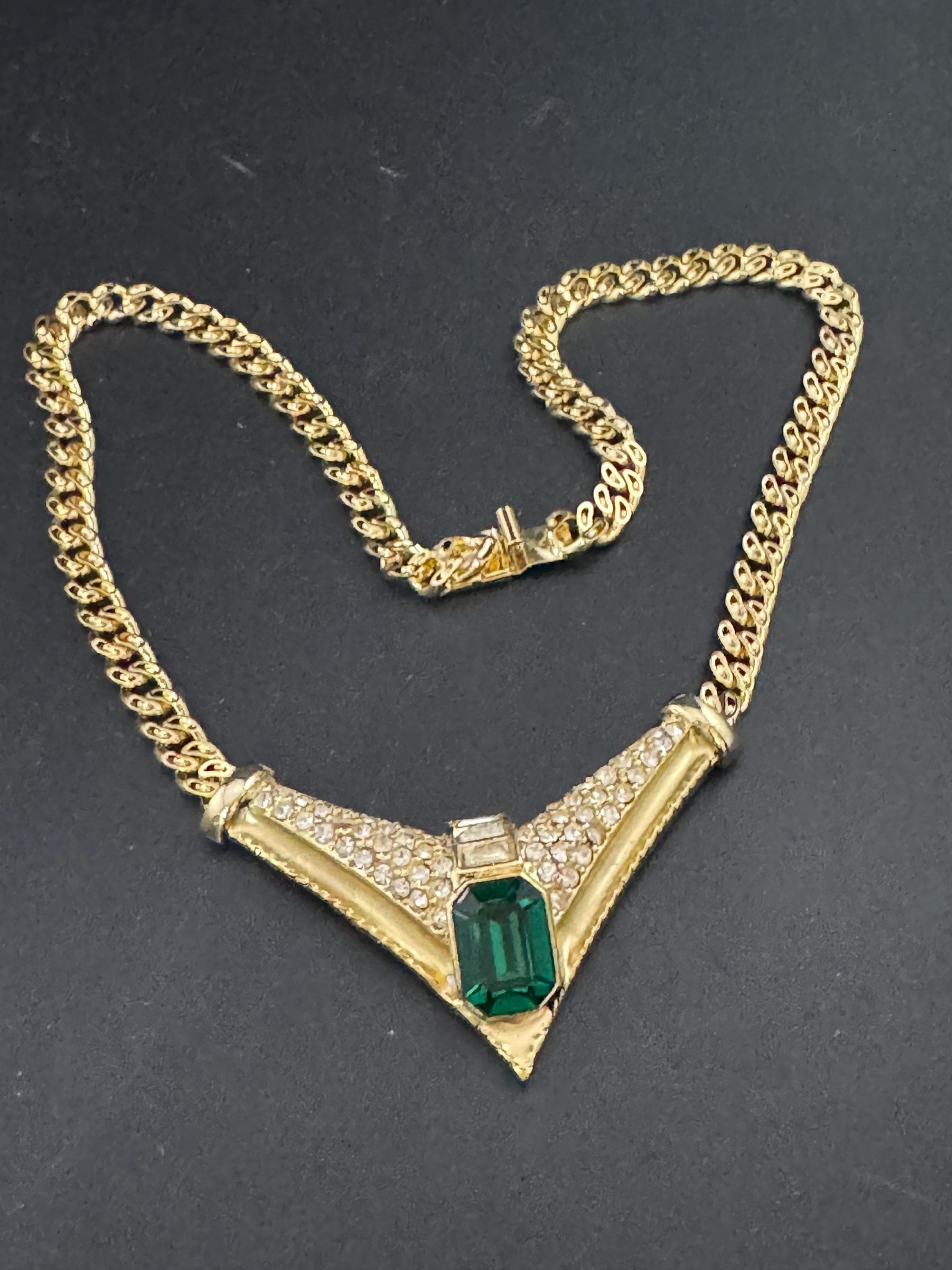 Vintage 1980s Swarovski crystal set emerald green and clear diamanté choker necklace gold tone high end old shop stock