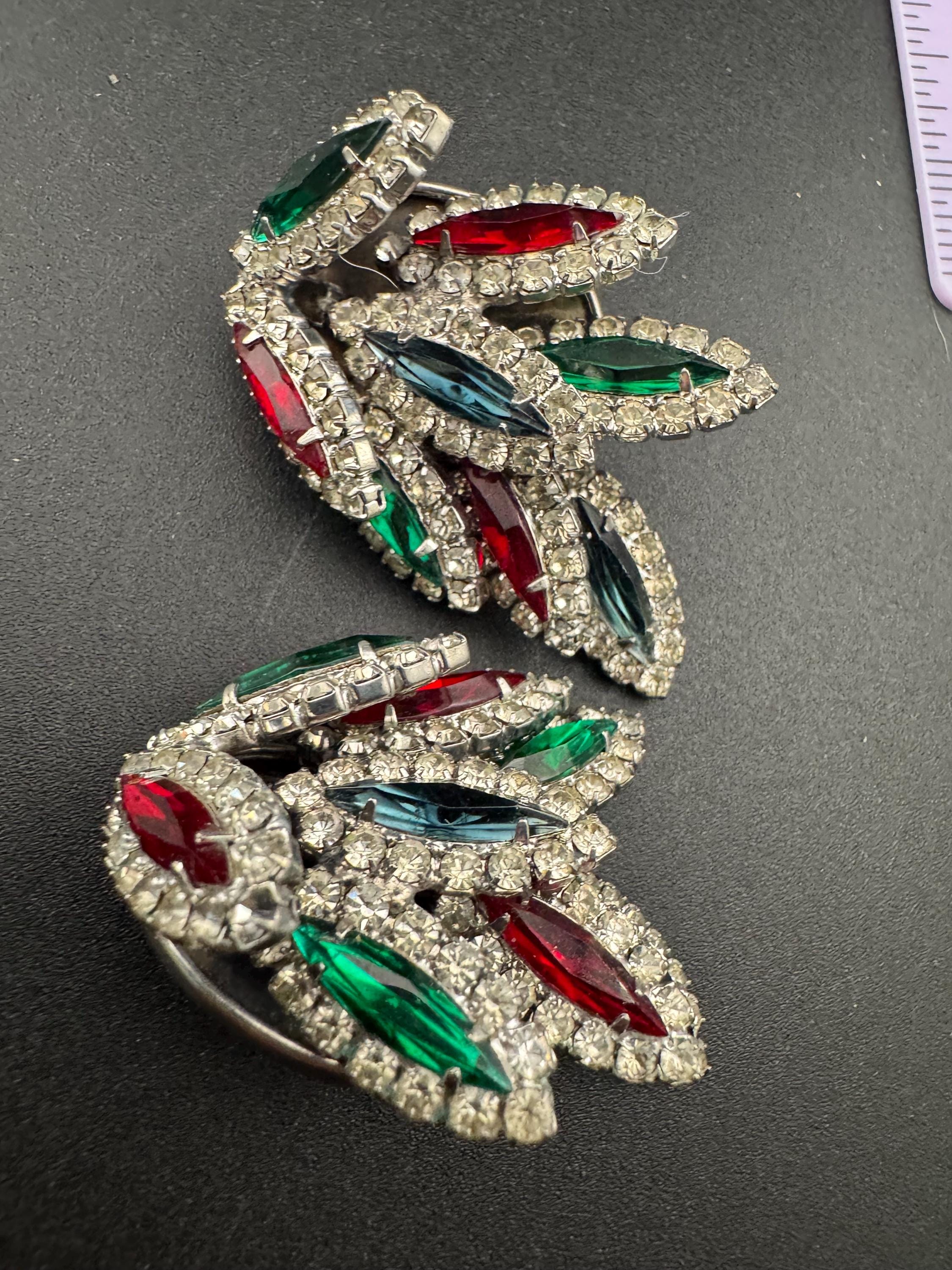Vintage showstopping emerald ruby and sapphire with clear diamanté Clip On silver tone leaf drop big clip on Earrings silvertone