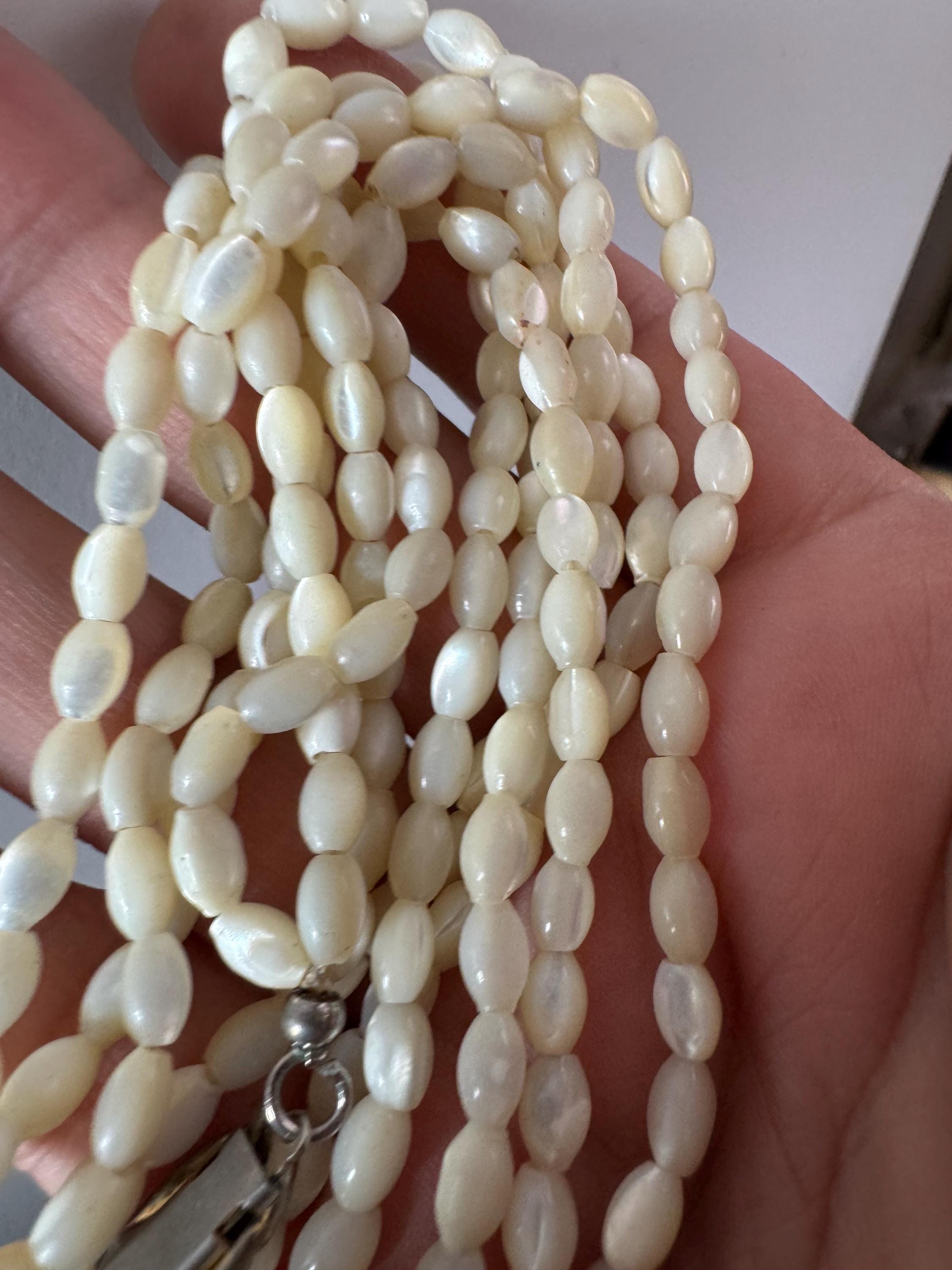 Vintage retro mother of pearl MOP Natural shell beaded necklace choker 44cm summer nautical boho festival style