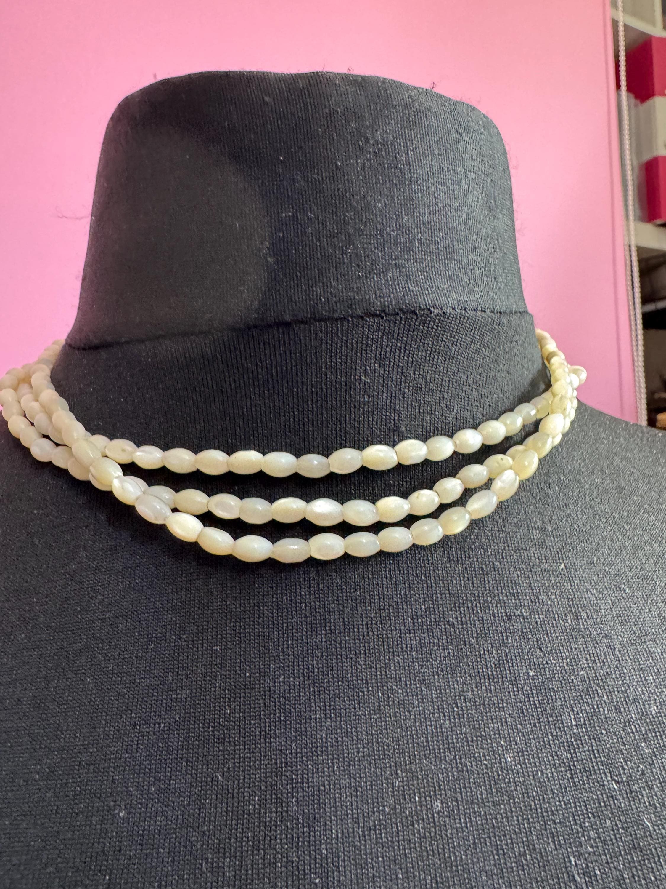 Vintage retro mother of pearl MOP Natural shell beaded necklace choker 44cm summer nautical boho festival style