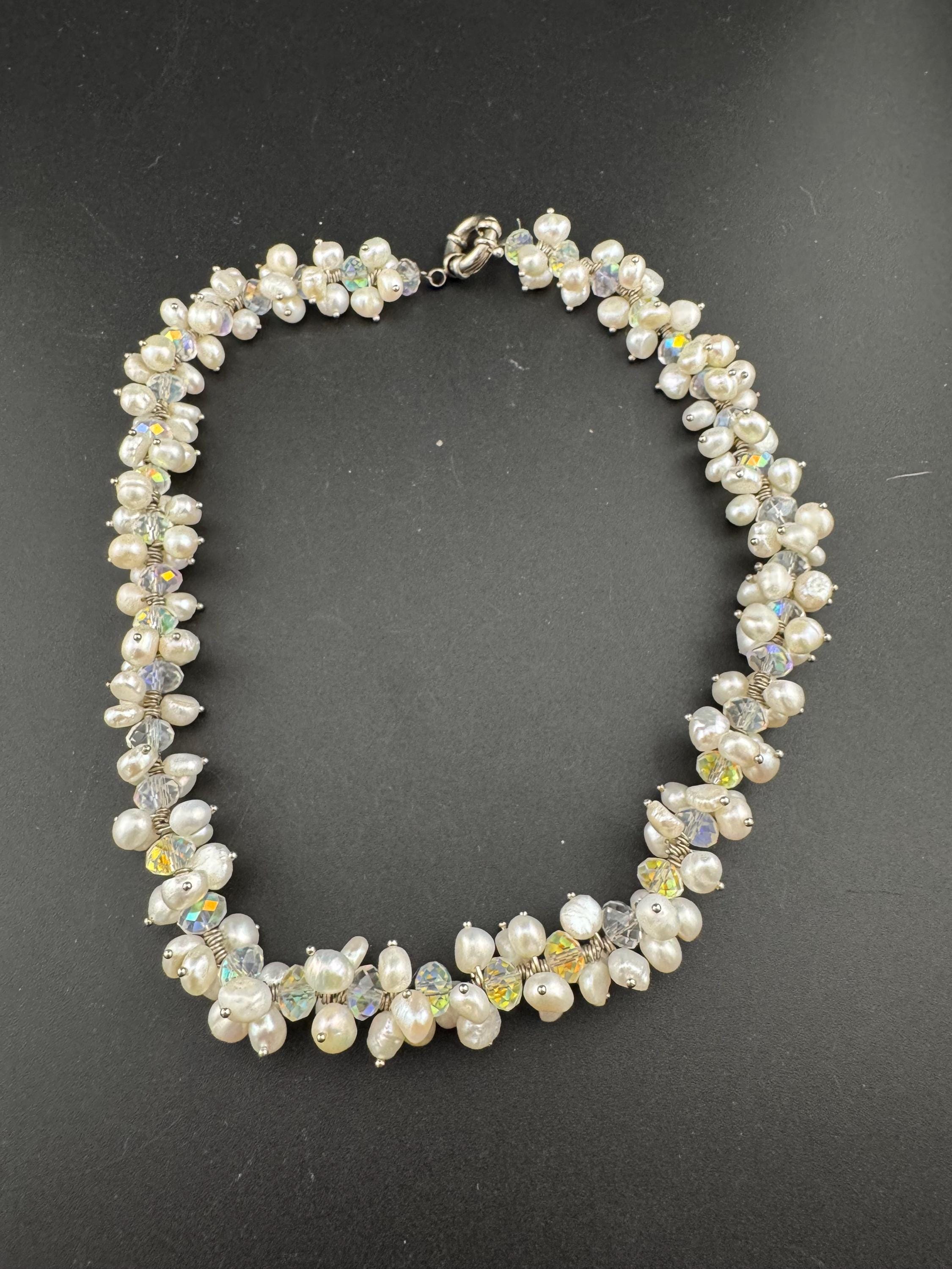 Vintage cream genuine freshwater pearl cluster bead choker necklace with faceted glass beads and captains clasp