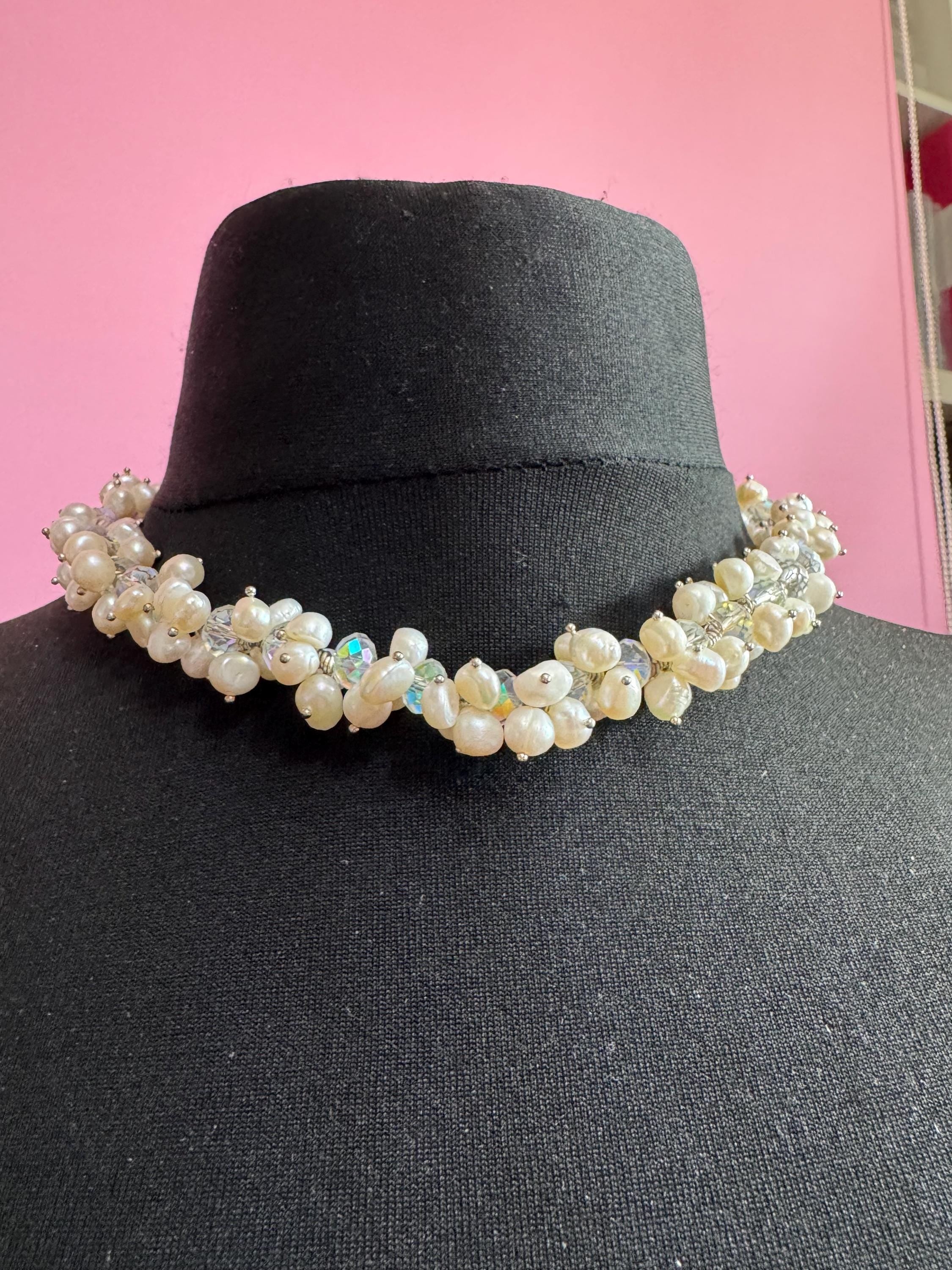 Vintage cream genuine freshwater pearl cluster bead choker necklace with faceted glass beads and captains clasp
