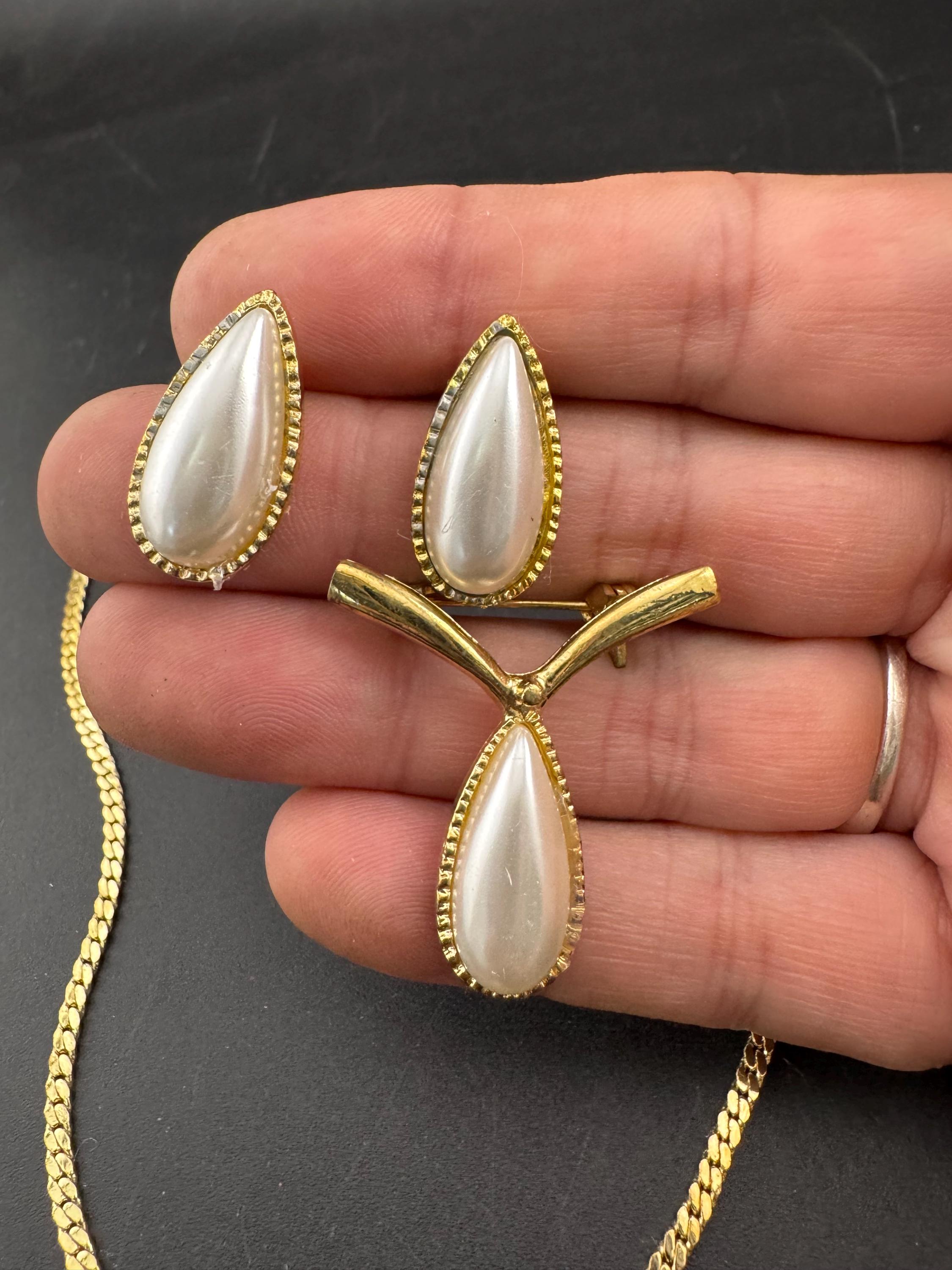 retro gold tone faux pearl jewellery set, pierced earrings, brooch and teardrop chain necklace, old shop stock