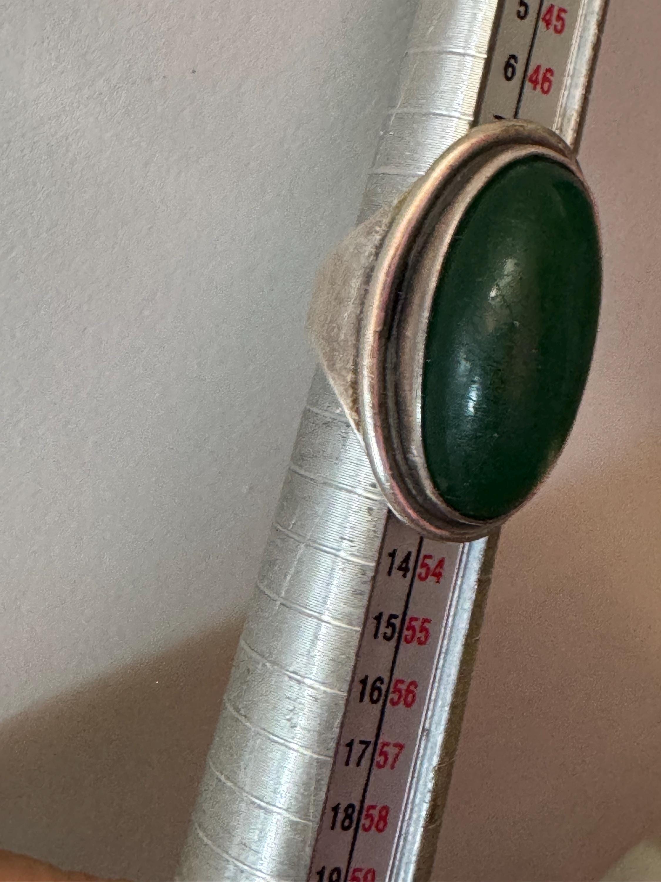 Uk Size K.5 modernist 925 Sterling silver ring with green oval gemstone,
