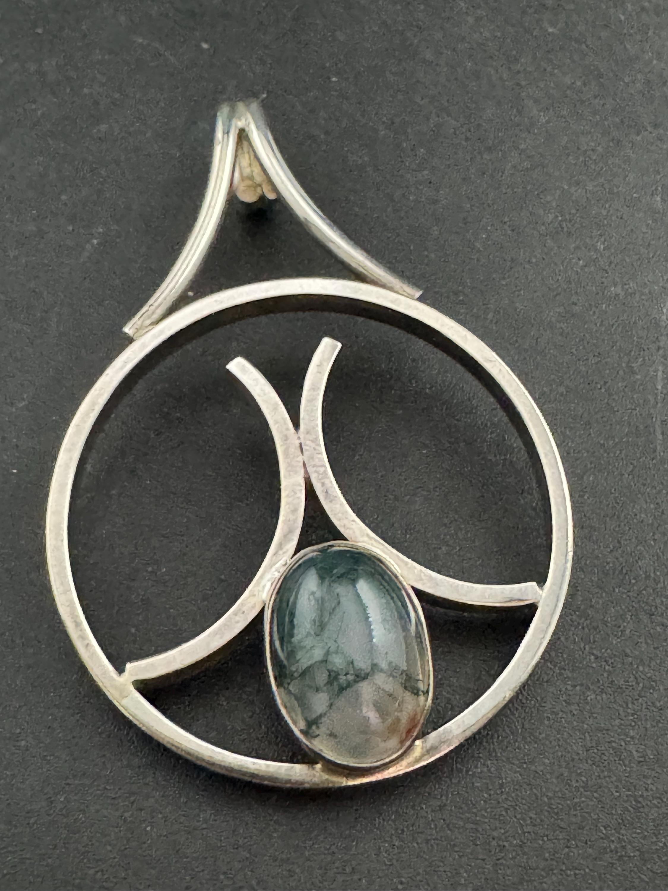 Vintage Moss Agate Sterling Silver Pendant: Malcolm Gray Edinburgh 1976