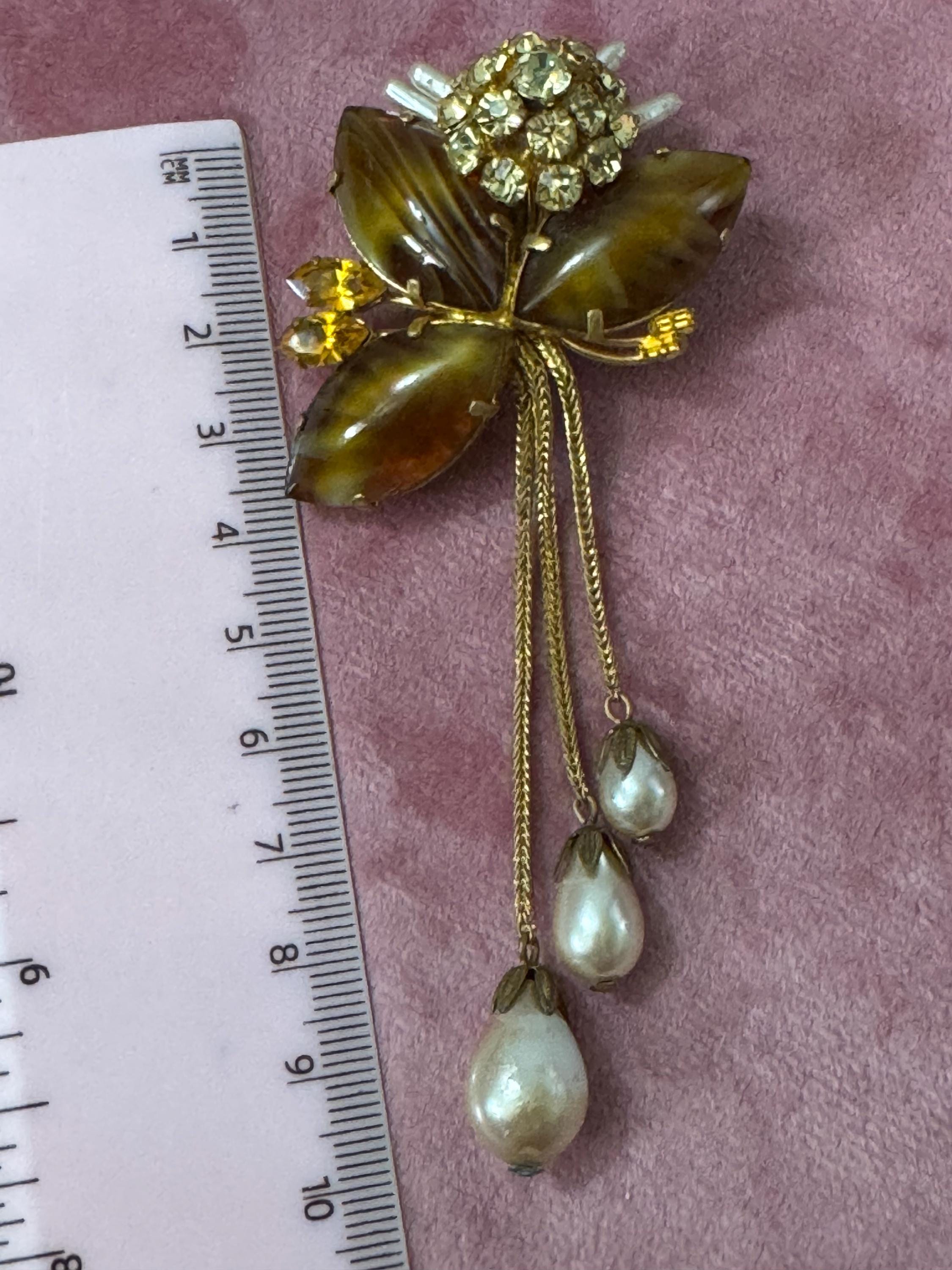 Vintage Gold Tone Brooch: Brown Glass Cabochon & Rhinestone Drop, 1950s Style