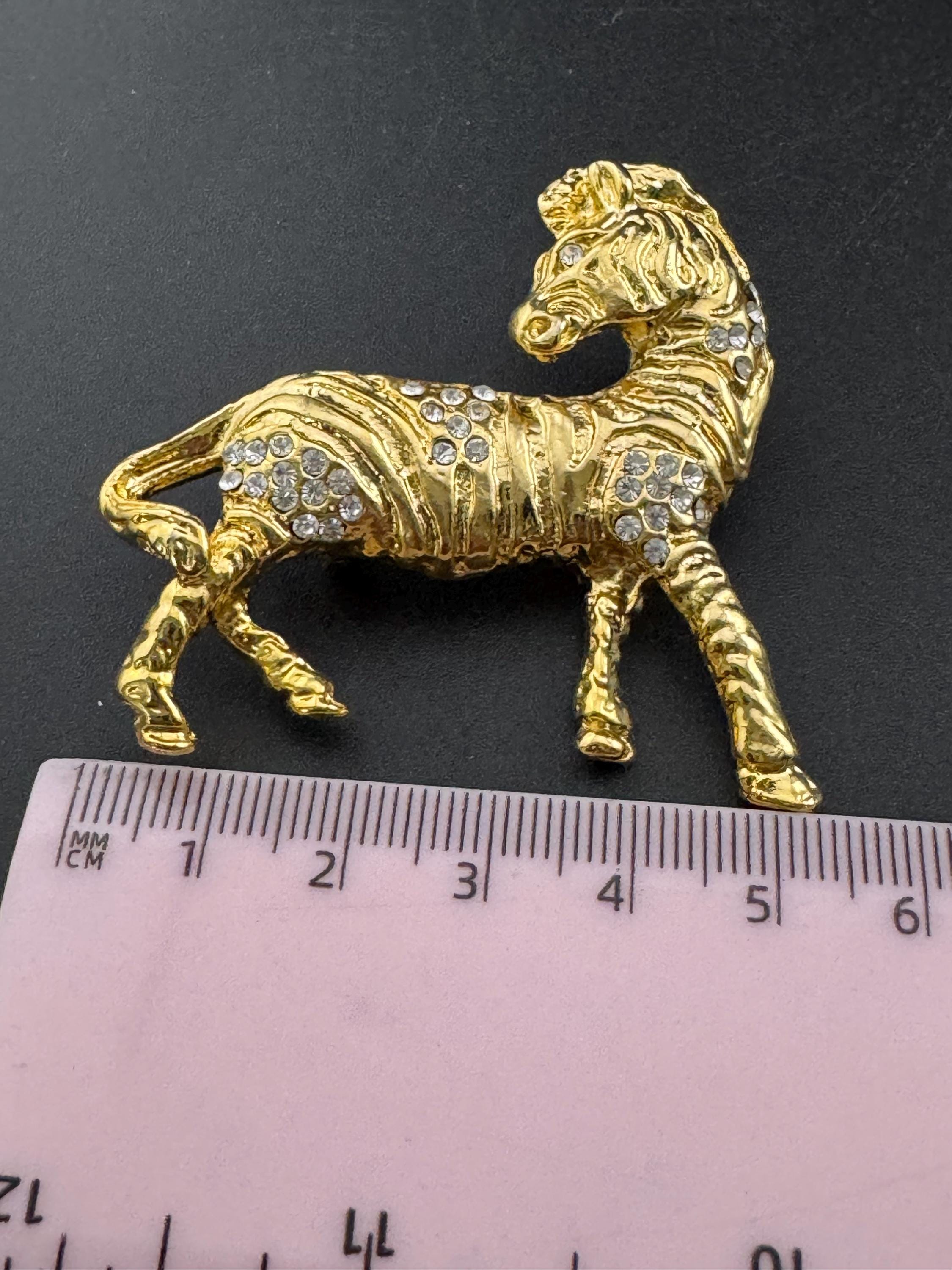 Vintage Gold Tone Zebra Brooch: Rhinestone Animal Jewelry
