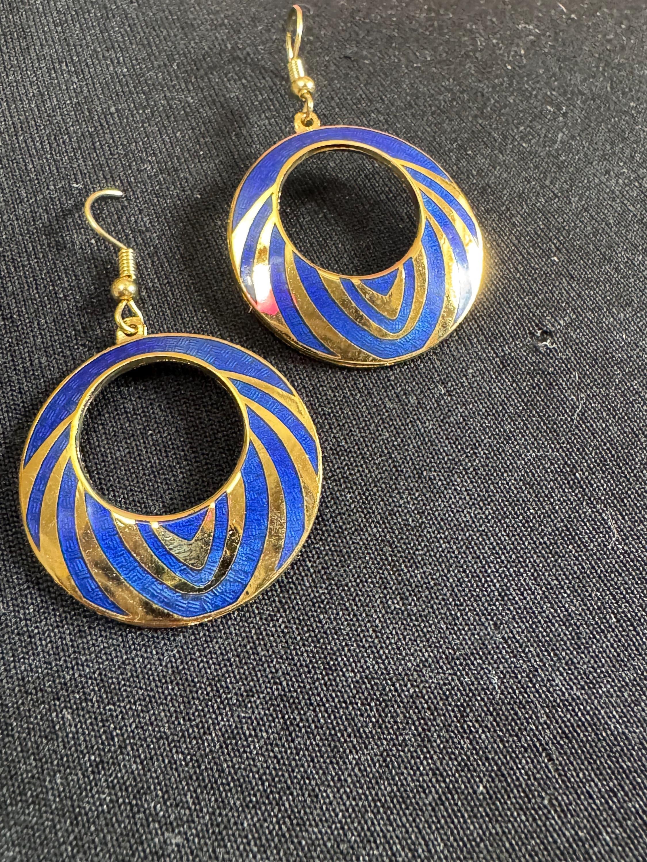vintage 1980s bright blue and gold enamel collar necklace and matching disc earrings, unused retro jewelry set