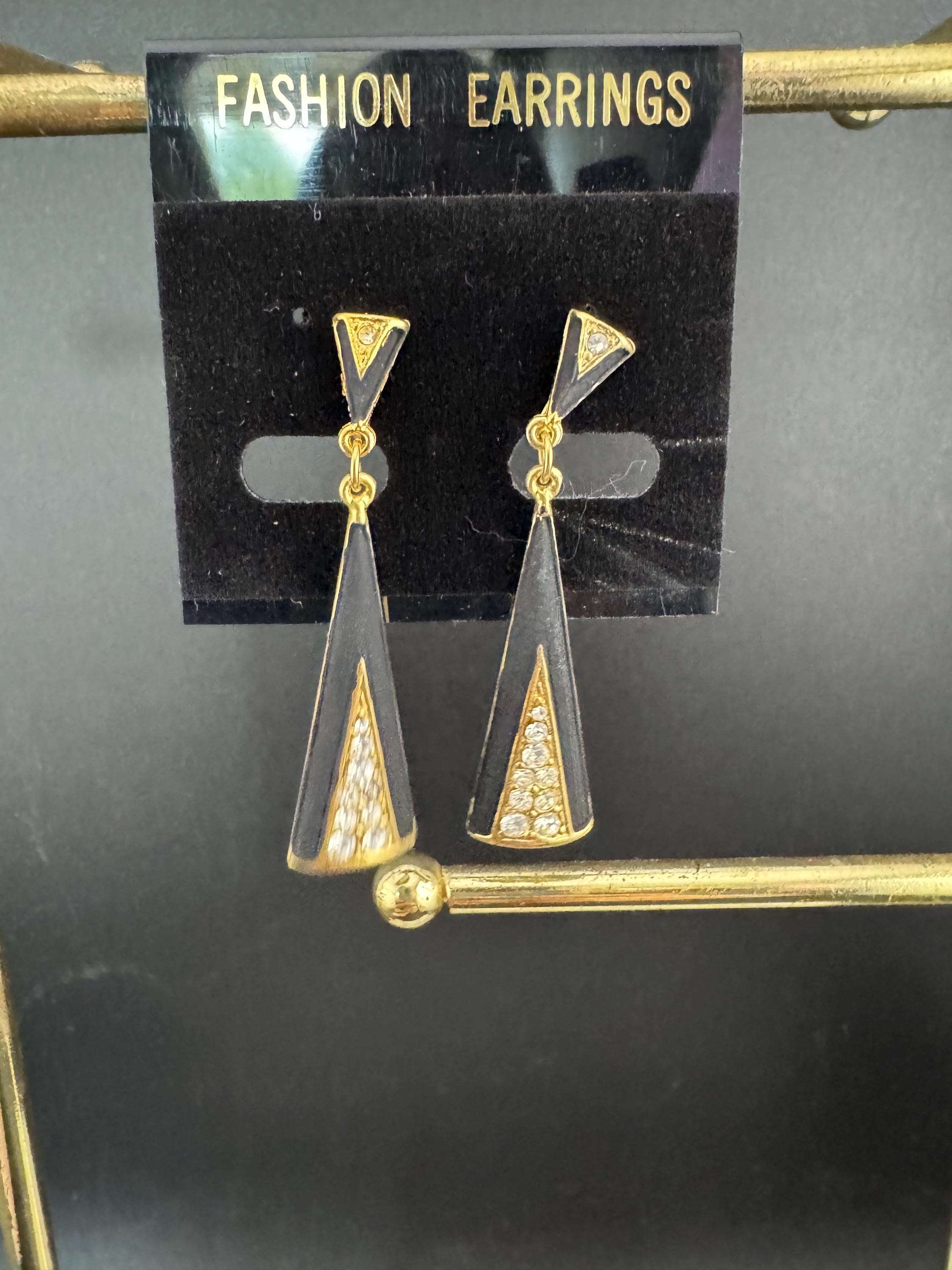 Vintage Matt black enamel diamanté dangly screw back long teardrop clip on earrings 5cm
