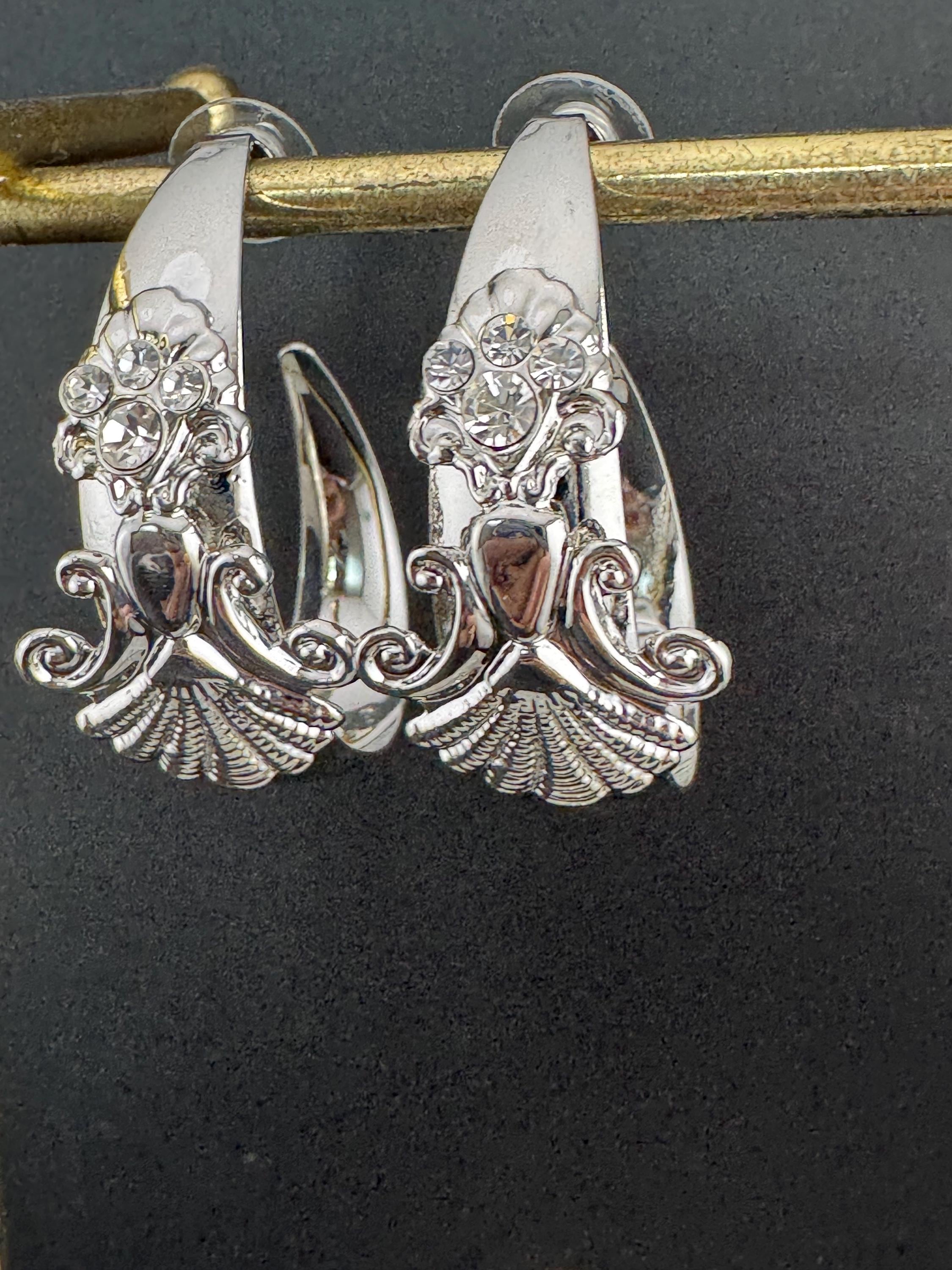 oversized vintage 80s bright silver tone 5cm large gold hoop earrings with clear diamanté and seashell design, nautical mermaid vibes!