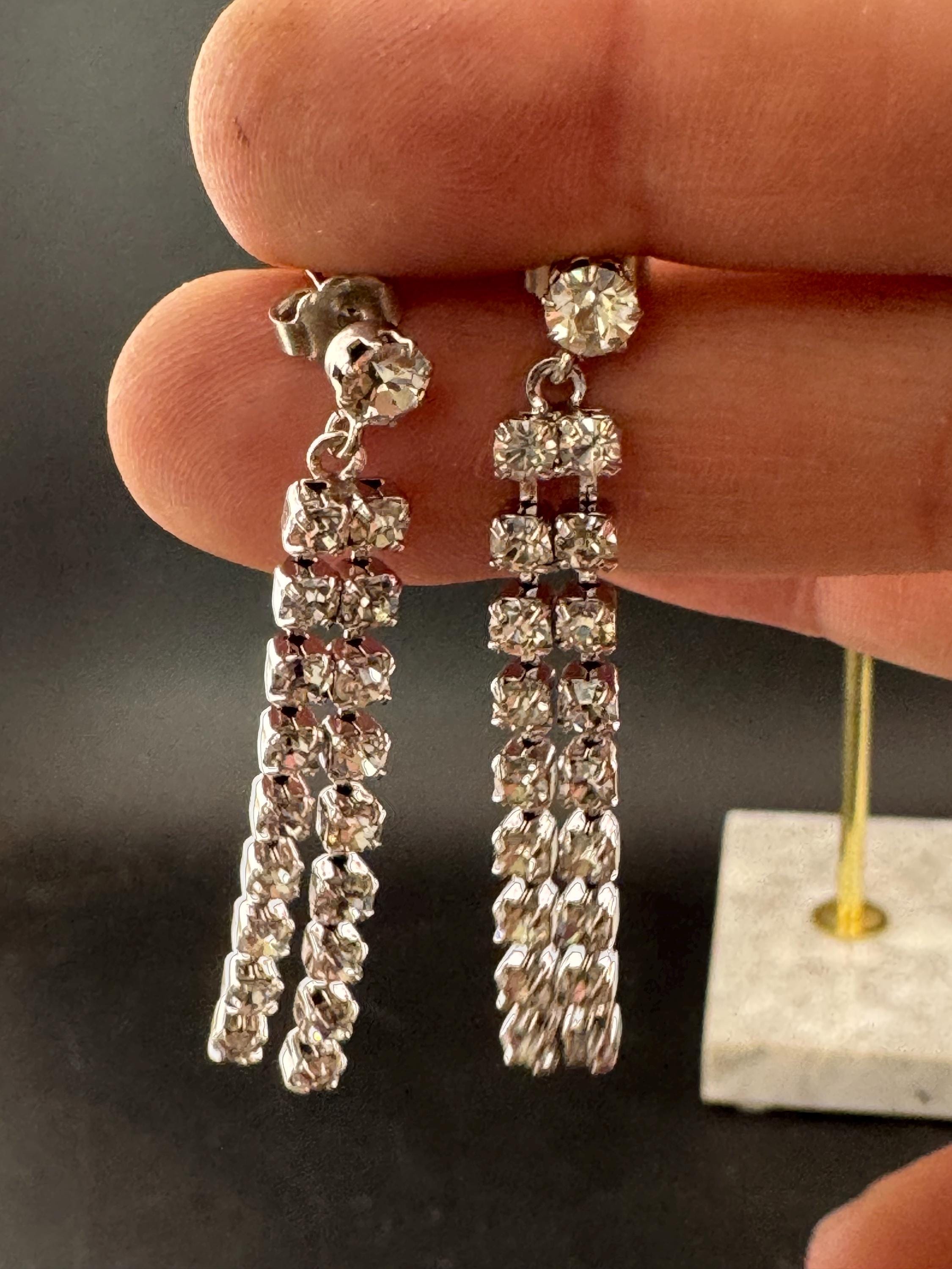 Vintage clear claw set Swarovski crystal rhinestone paste diamanté dangly pierced drop earrings , silver tone