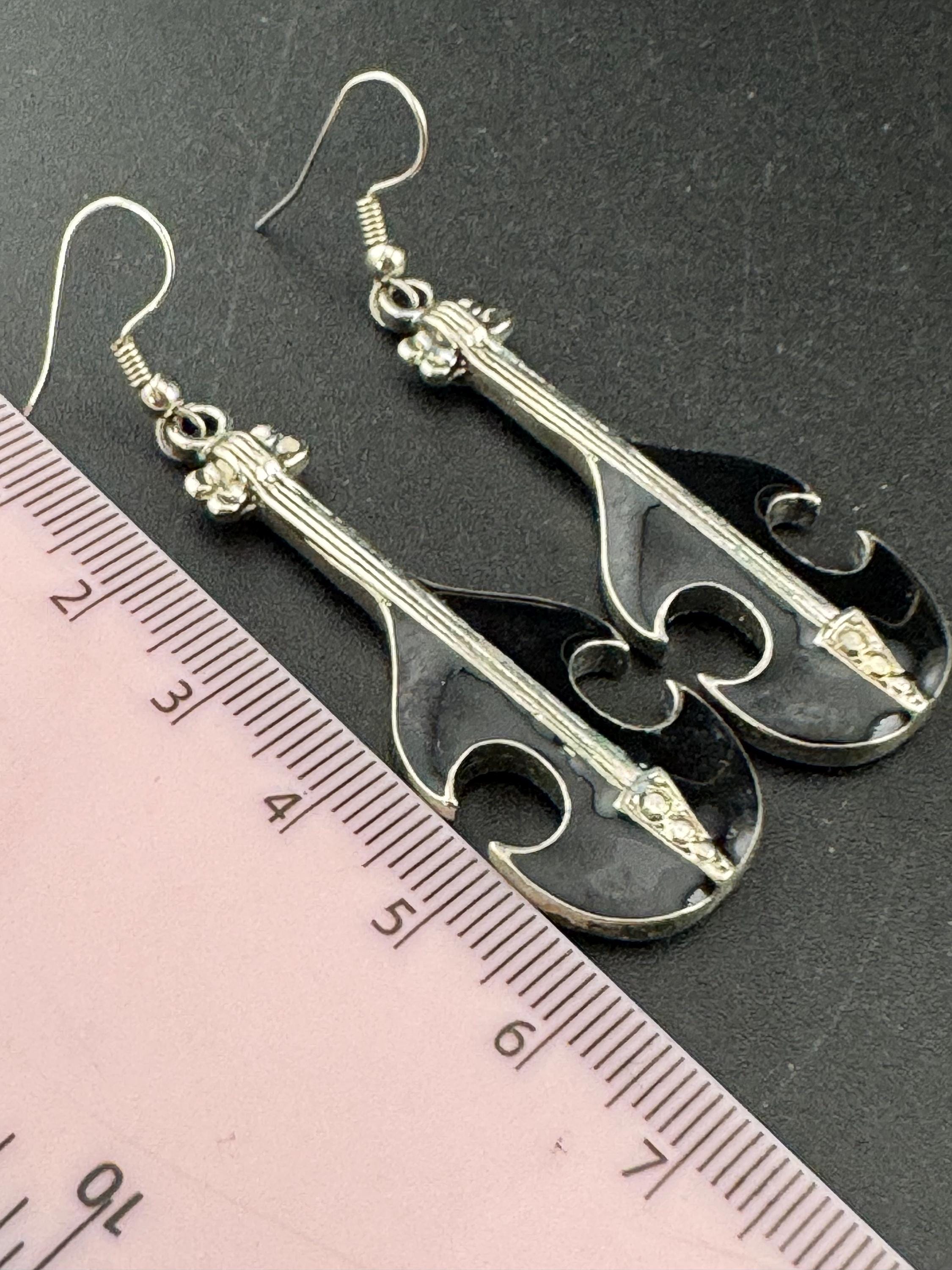 vintage 1980s black enamel long dangly novelty guitar earrings, for pierced ears, silver tone