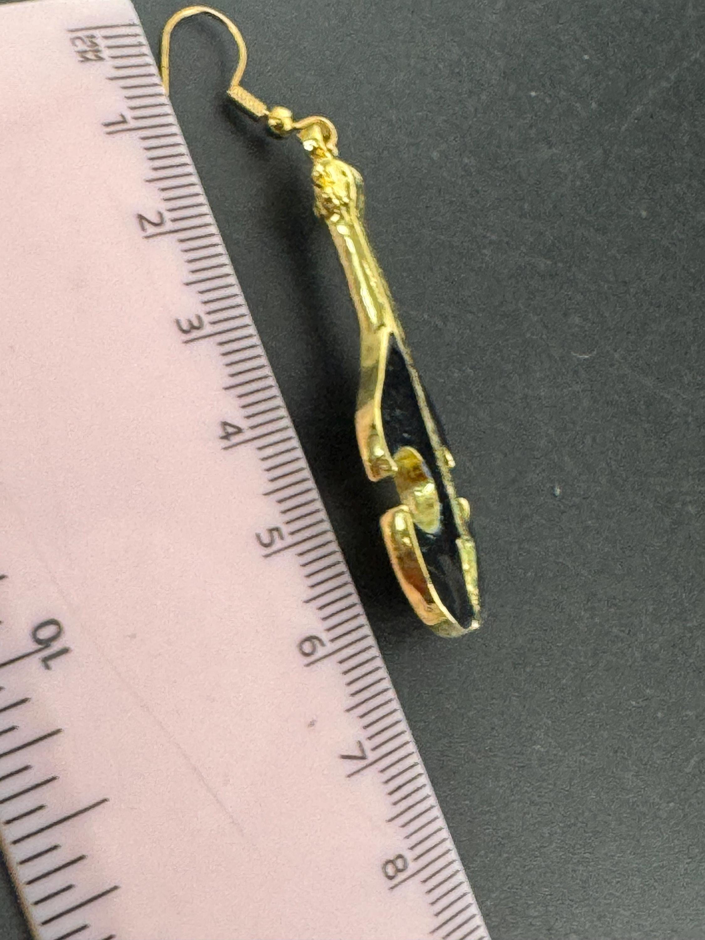 vintage 1980s black enamel long dangly novelty guitar earrings, for pierced ears, gold tone