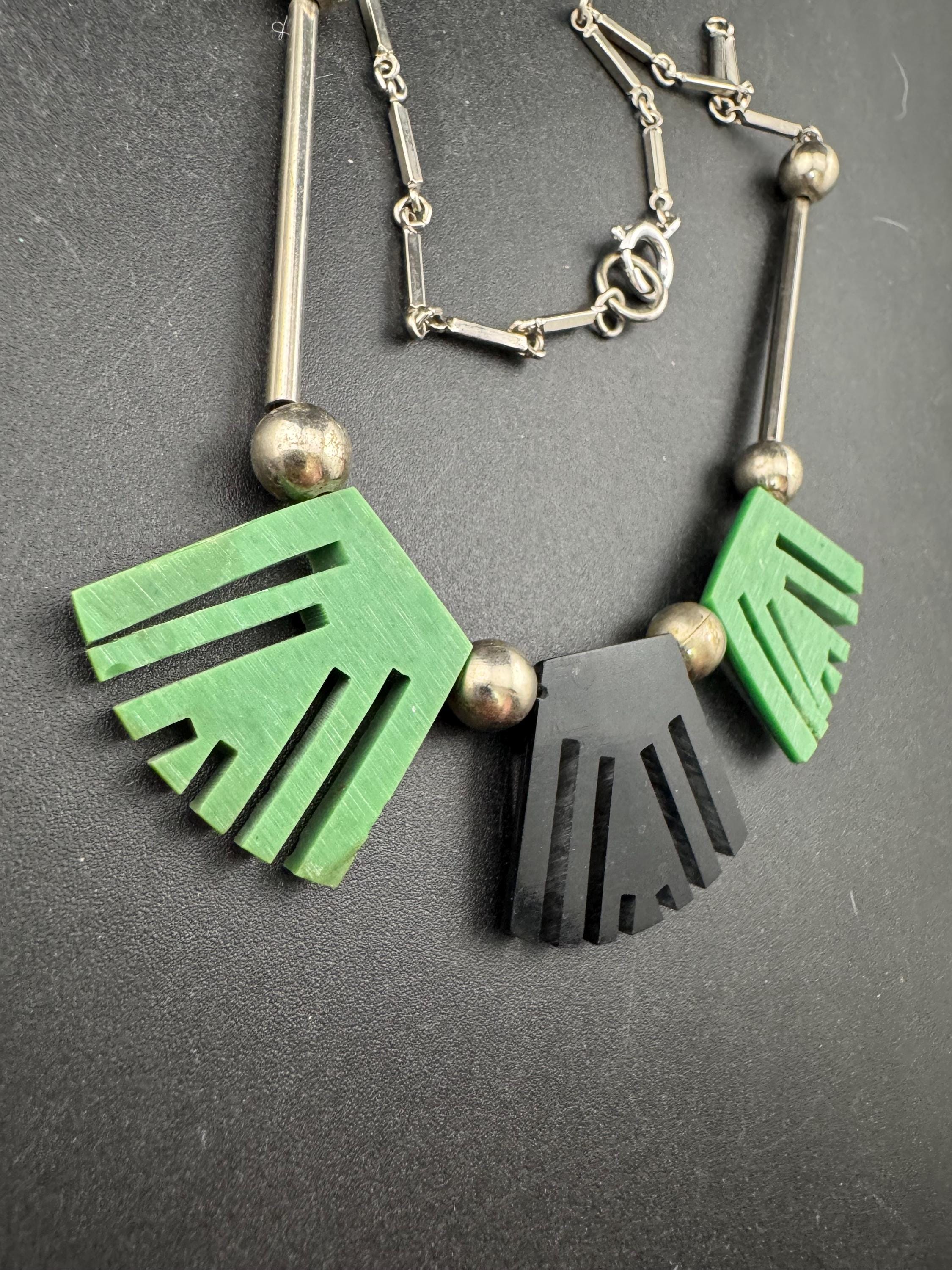 Art deco Jakob Bengel modernist Chrome silver tone metal 1920s black and Green galalith plastic fringed geometric bead necklace