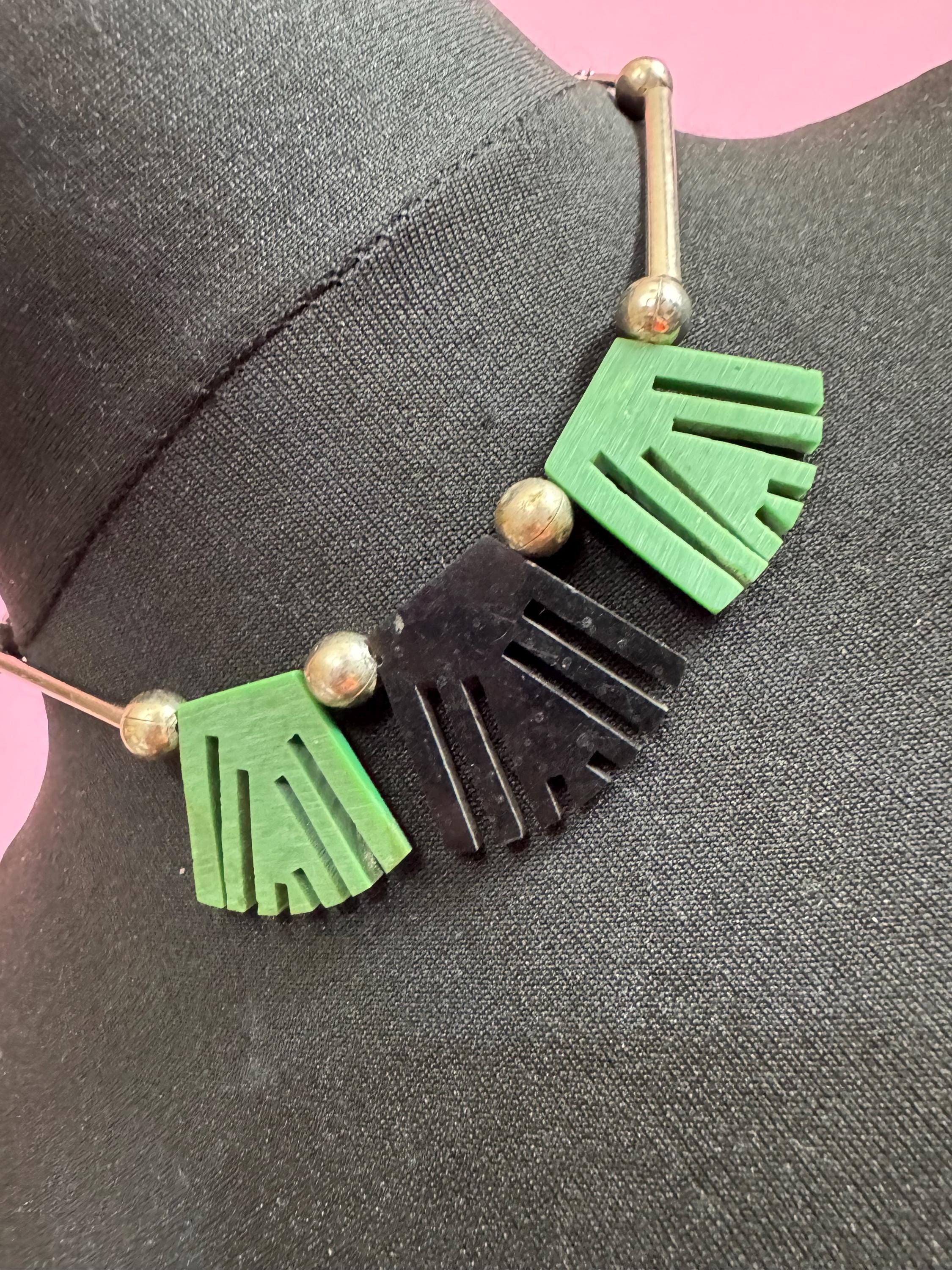 Art deco Jakob Bengel modernist Chrome silver tone metal 1920s black and Green galalith plastic fringed geometric bead necklace