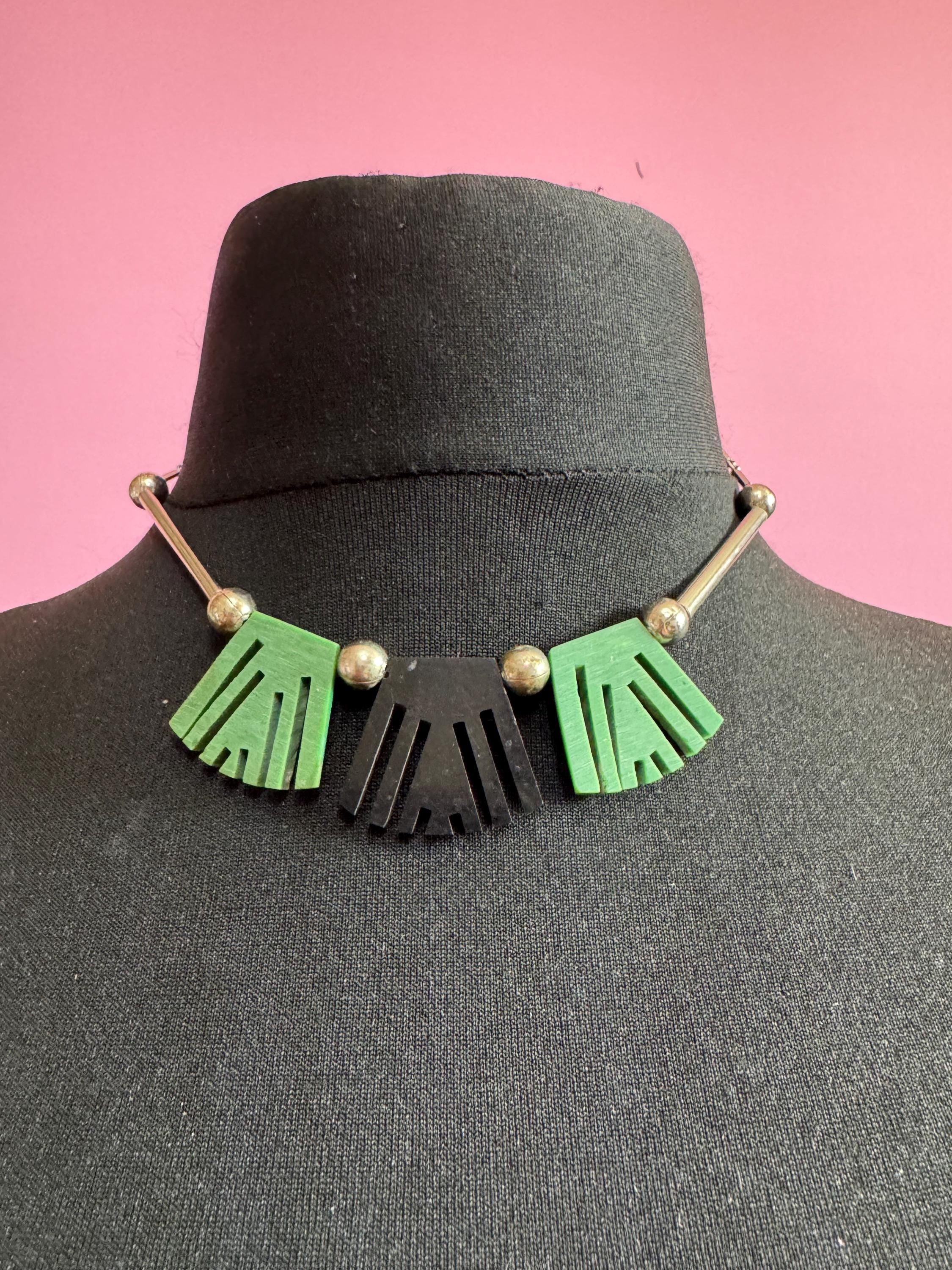 Art deco Jakob Bengel modernist Chrome silver tone metal 1920s black and Green galalith plastic fringed geometric bead necklace