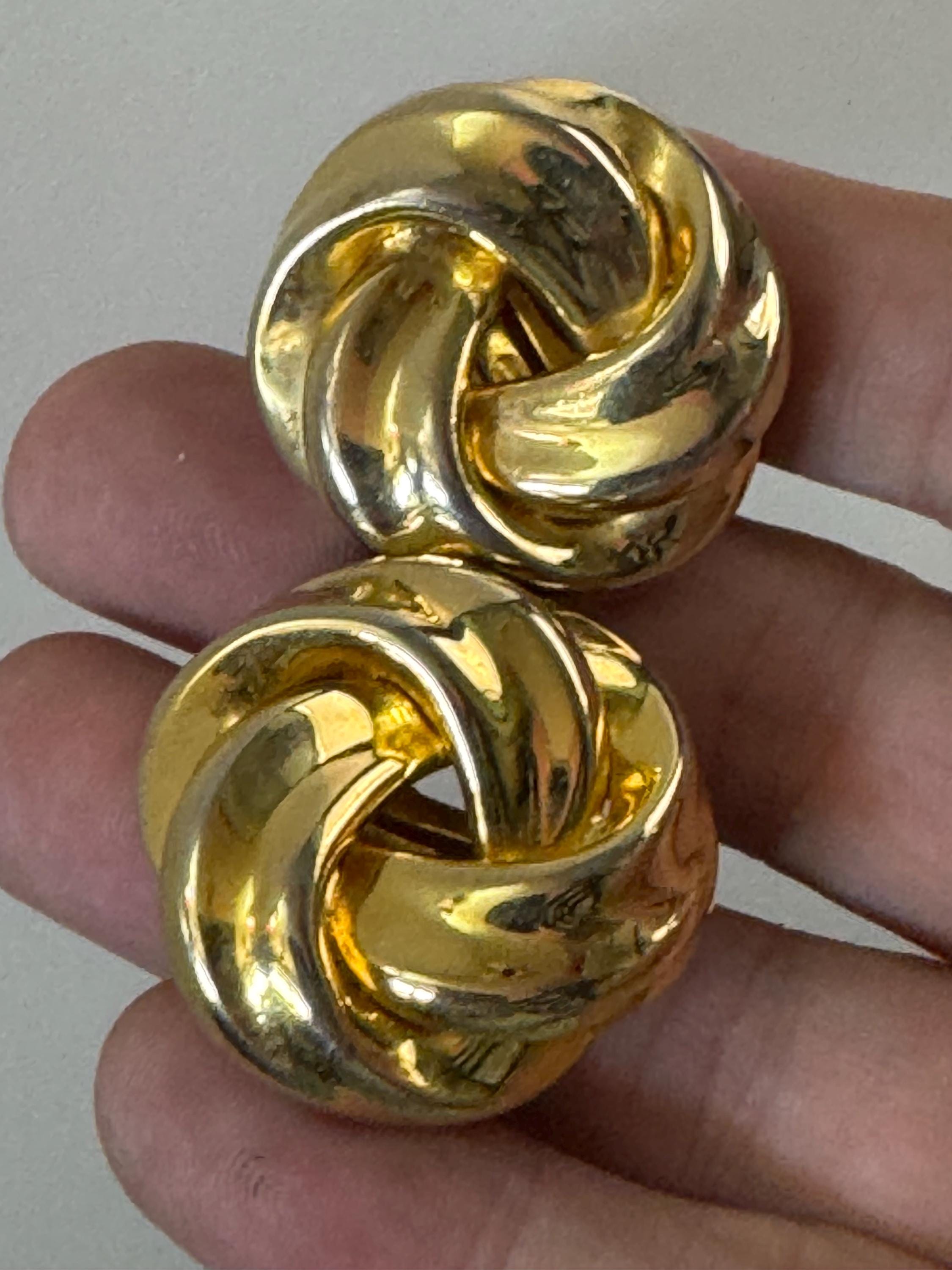 3cm abstract swirl knot clip on earrings Vintage gold tone