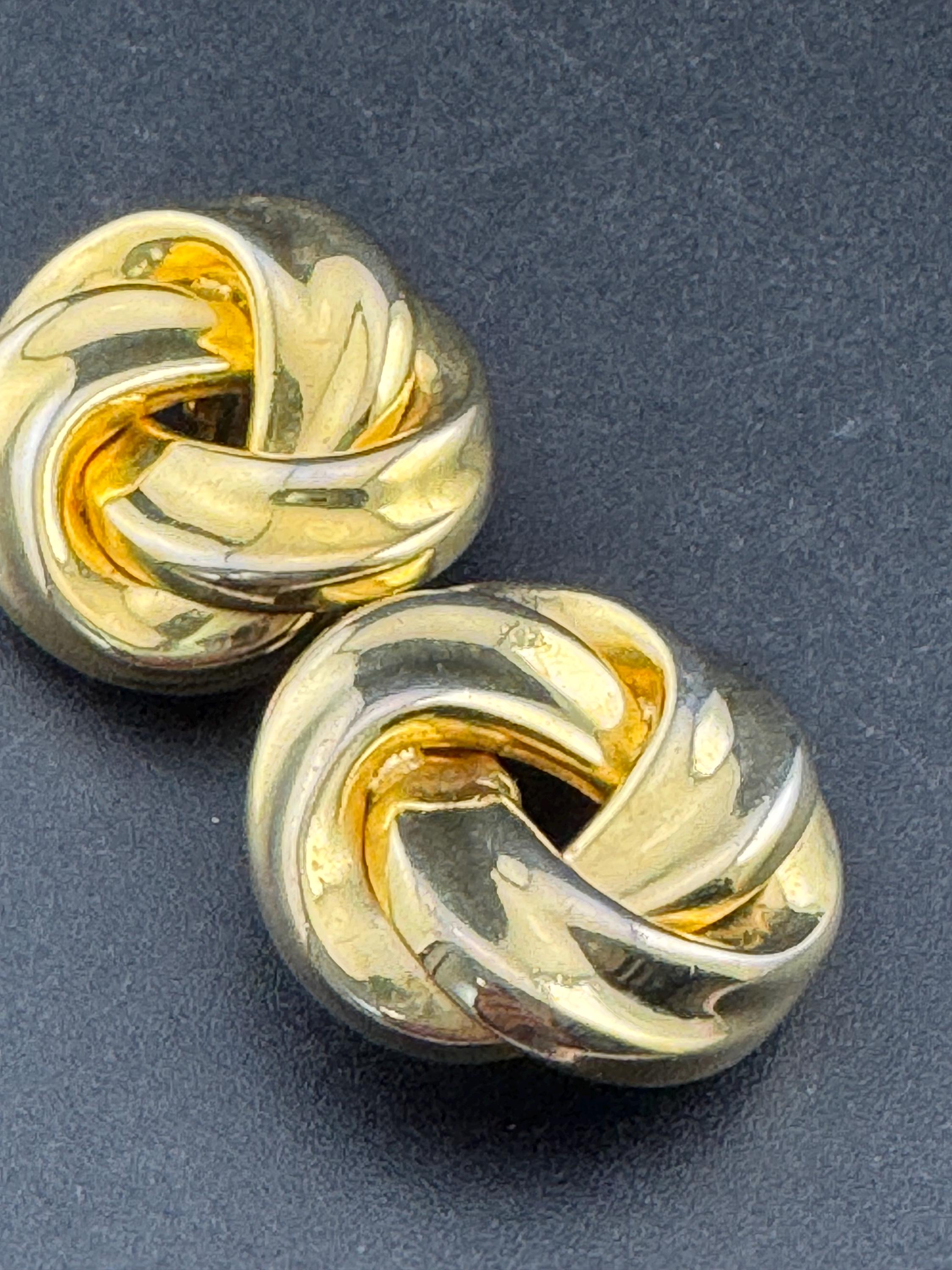 3cm abstract swirl knot clip on earrings Vintage gold tone