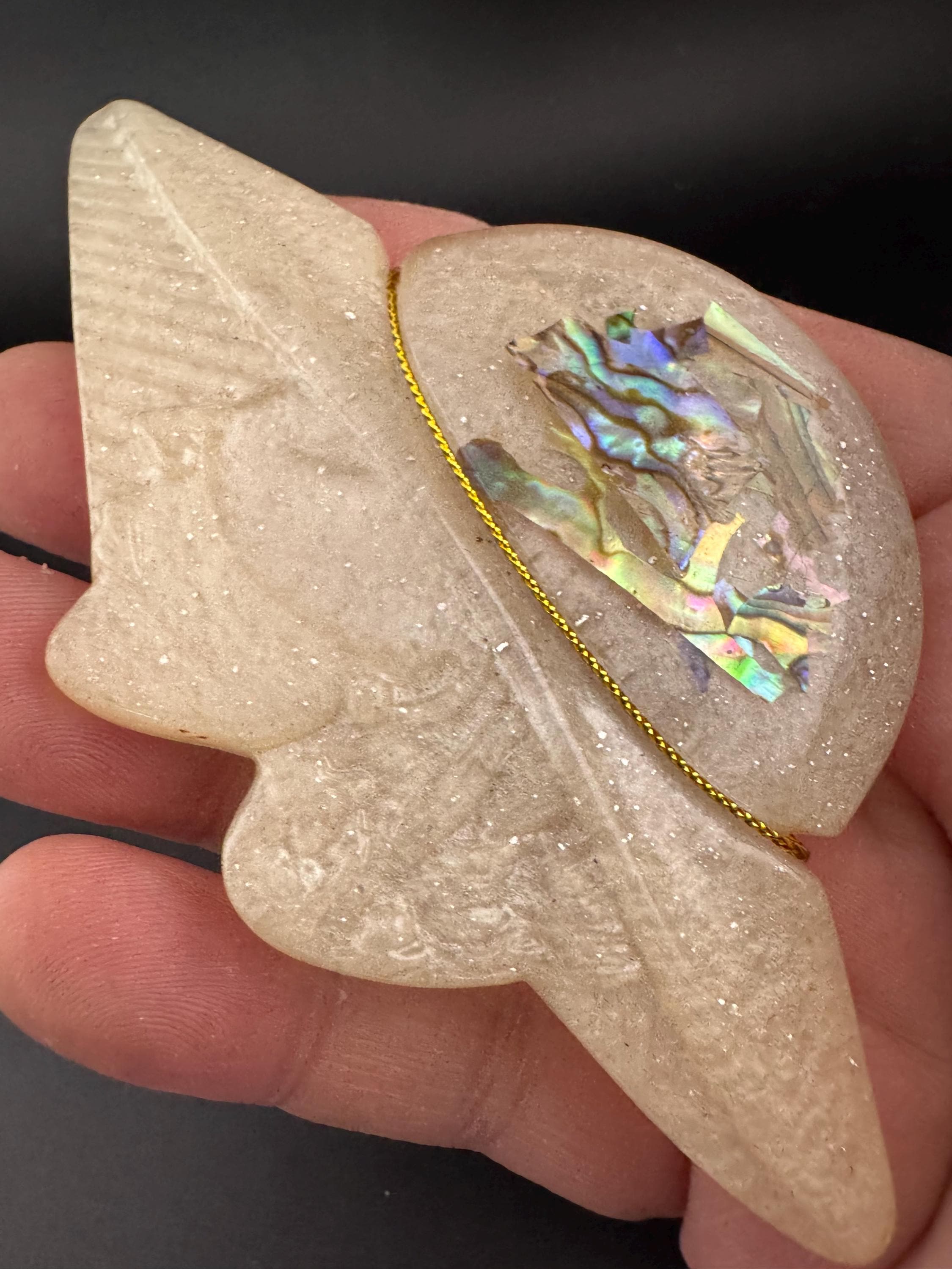 Oversized vintage lady in wide brimmed hat pearly lucite cream brooch inset with abalone shell, early plastic 1960s