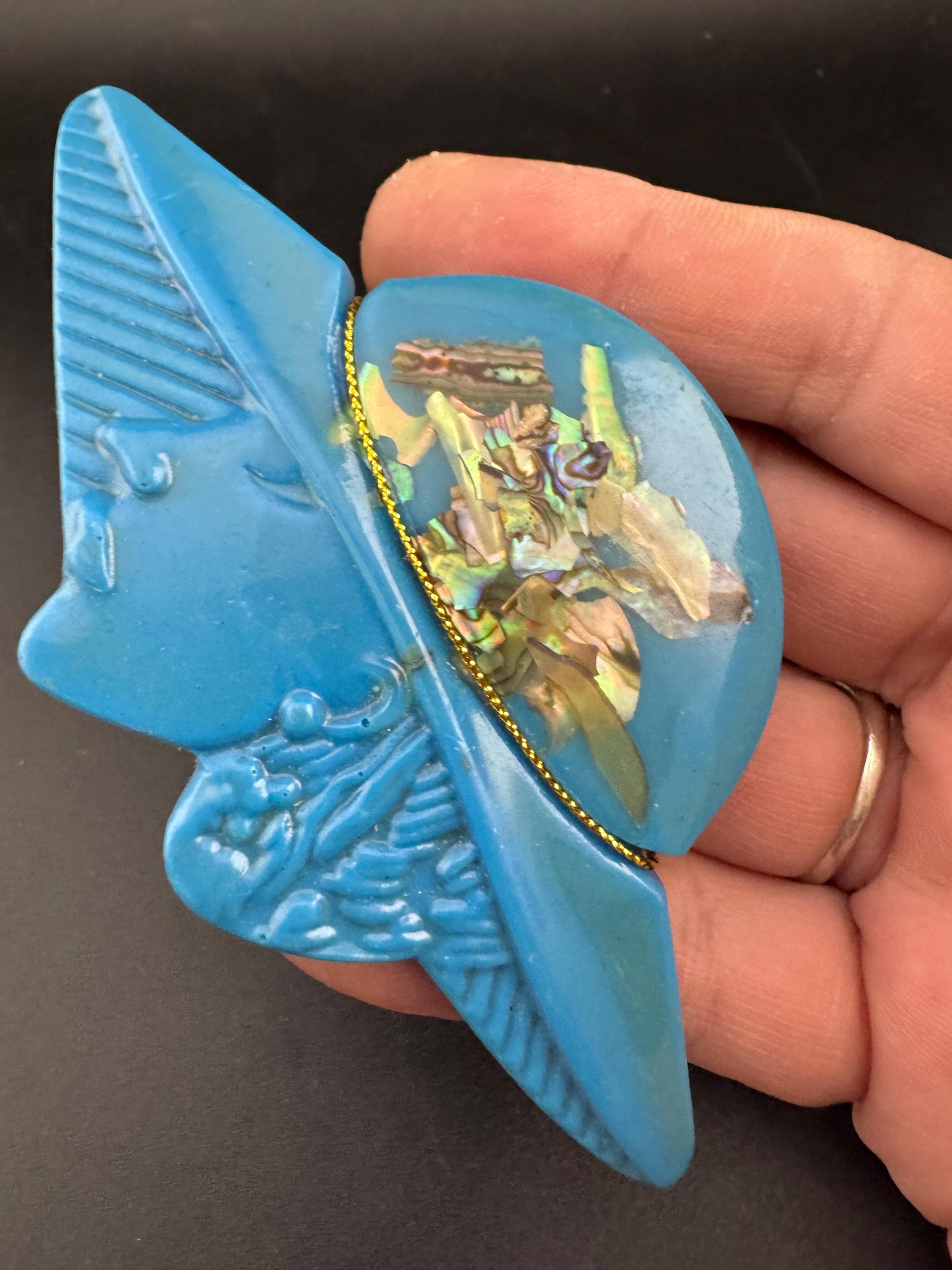 Oversized vintage lady in wide brimmed hat blue brooch inset with abalone shell, early plastic 1960s