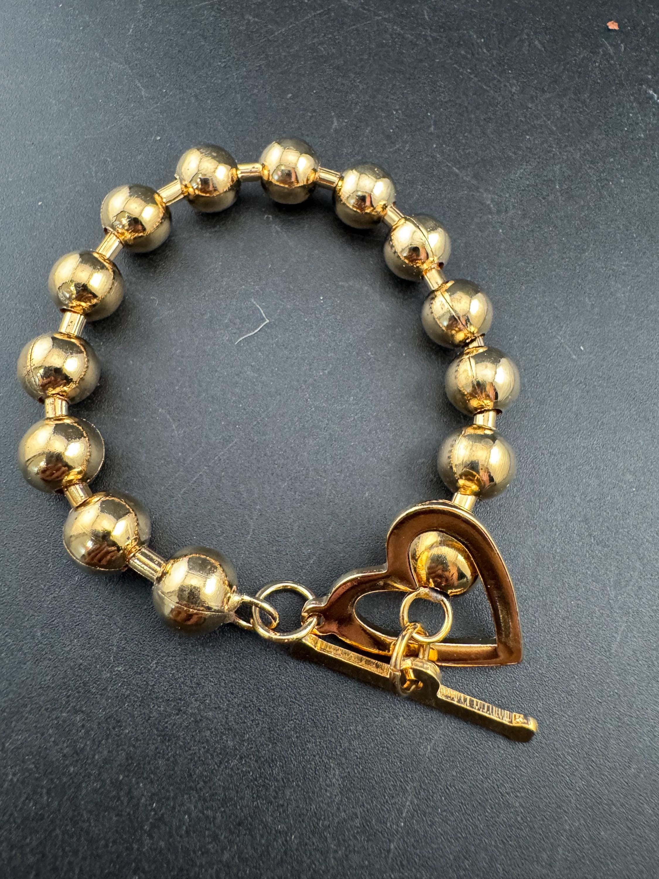 retro gold tone ball bead bracelet set with heart toggle clasp, old shop stock 20cm
