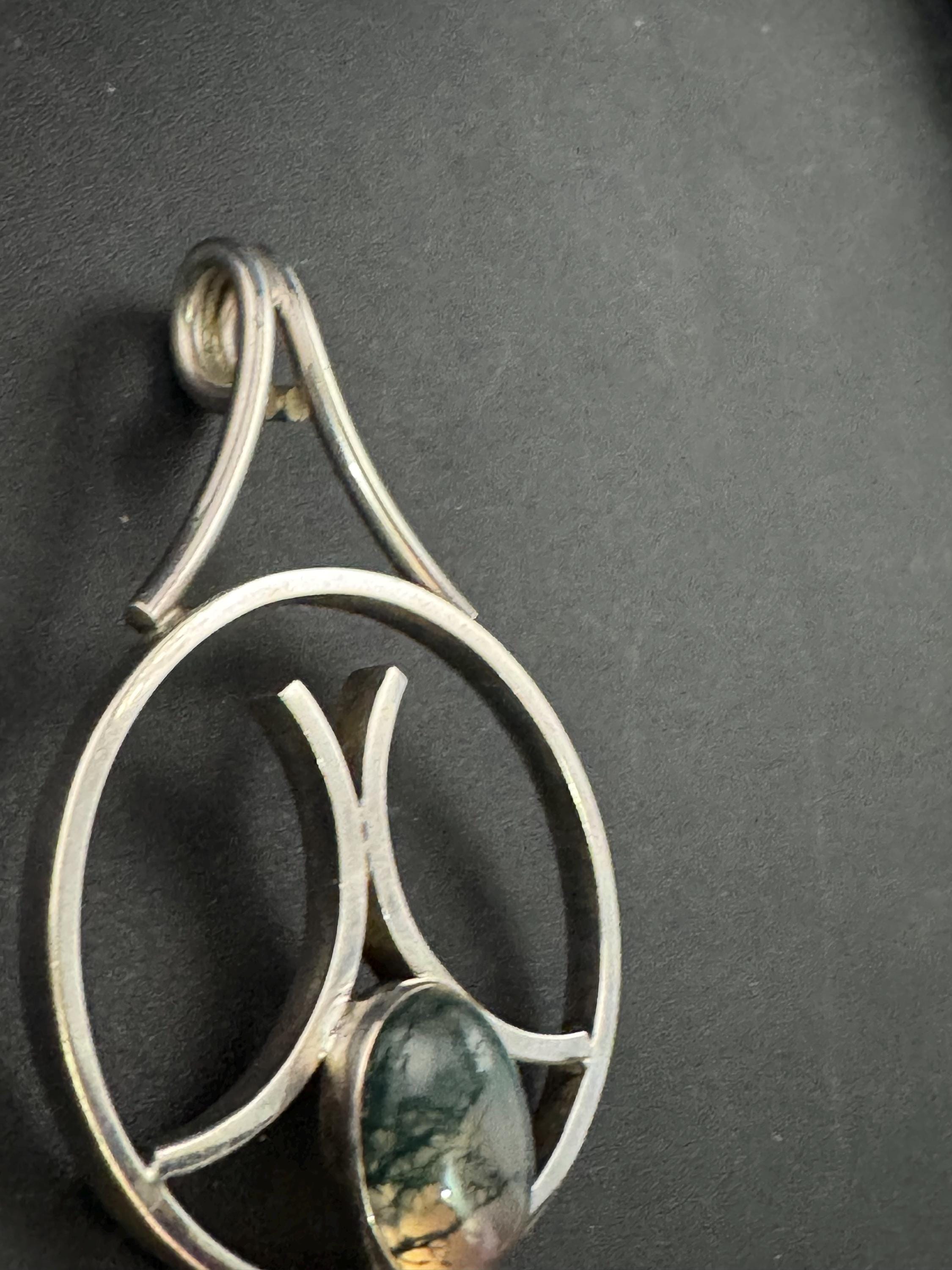 Vintage Moss Agate Sterling Silver Pendant: Malcolm Gray Edinburgh 1976