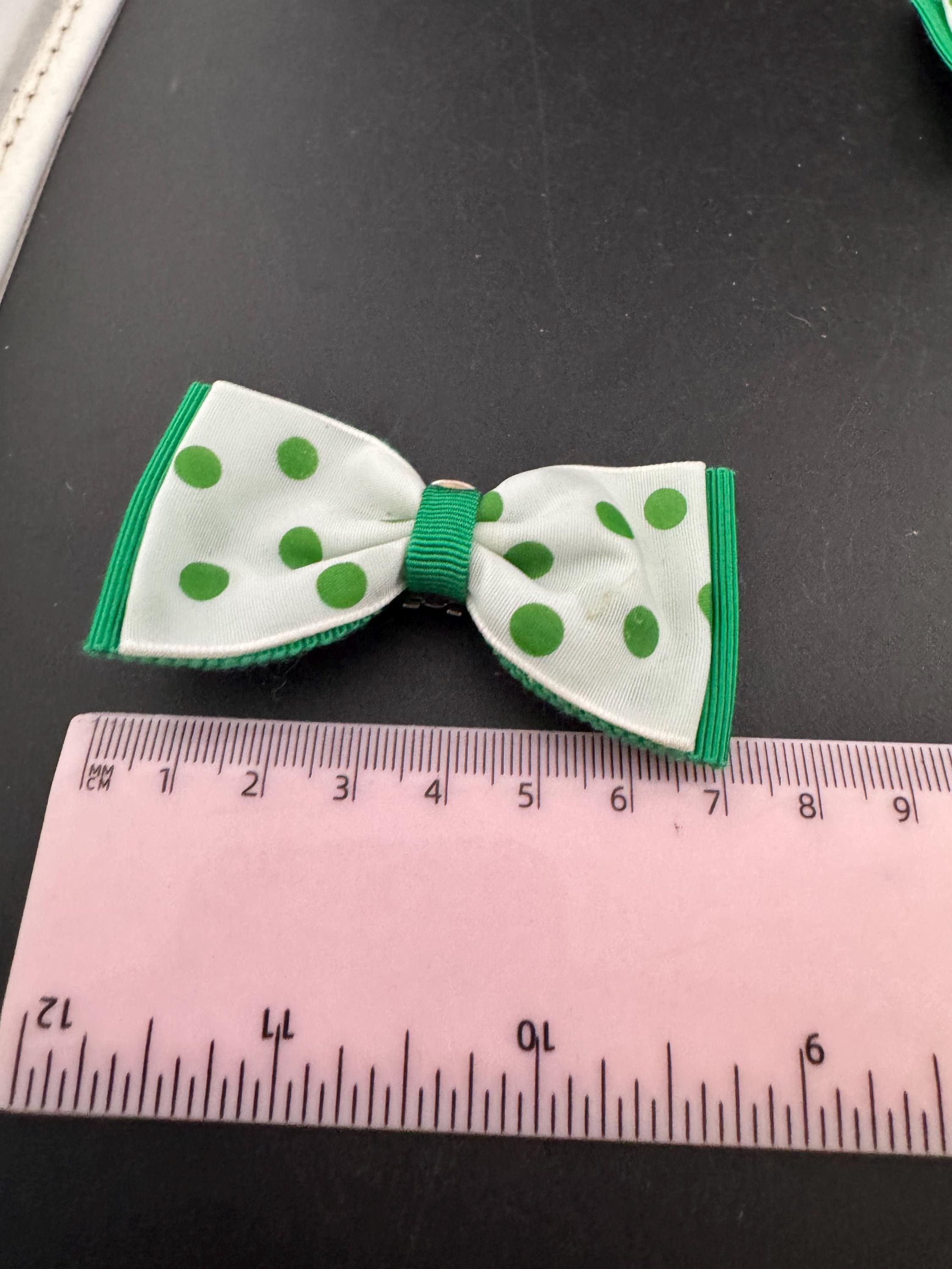 Vintage pair of bright green and white polka dot GROSGRAIN BOW shoe clips ideal pimp up your pumps flats 1980s 1990s
