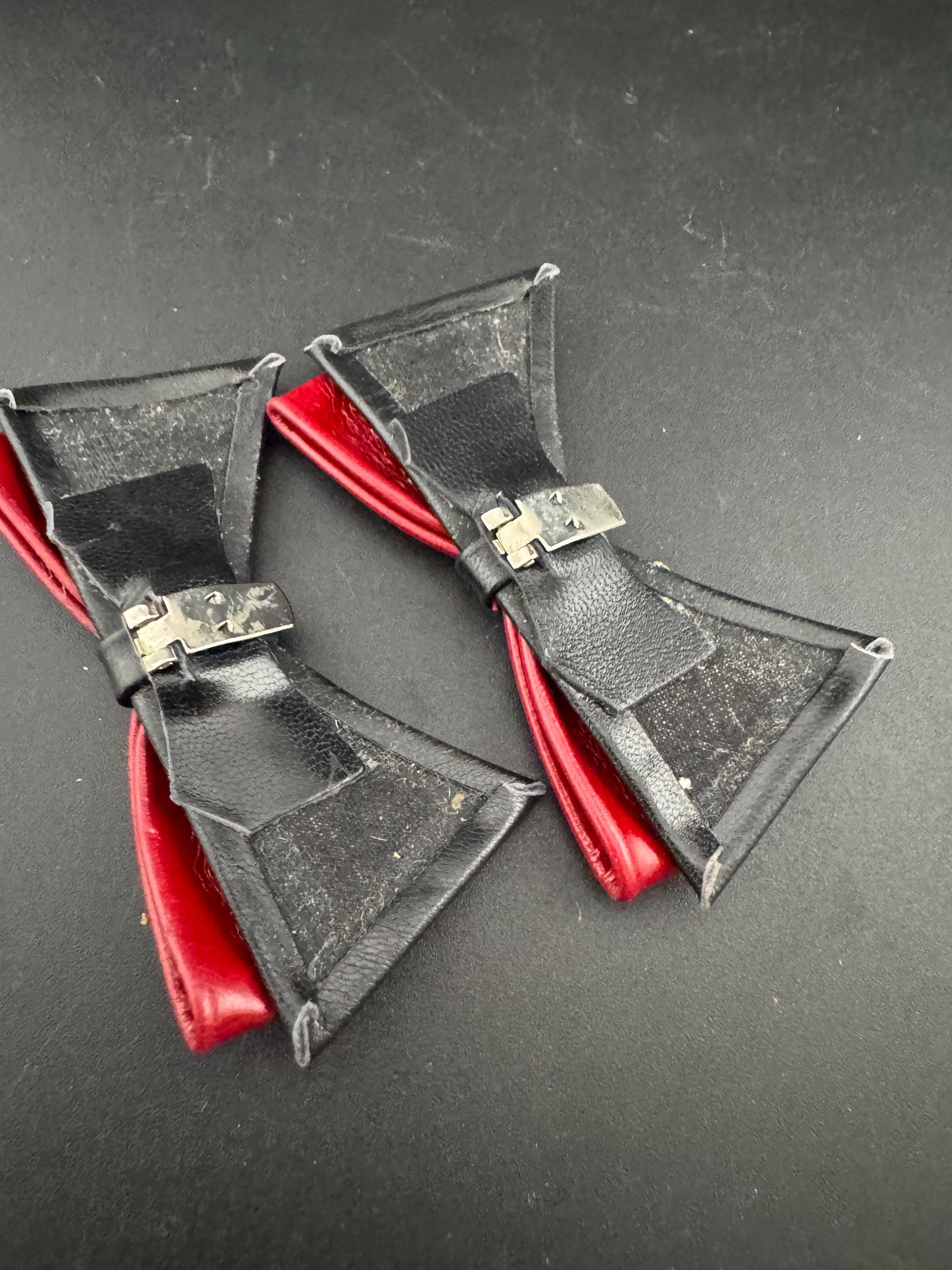 Vintage pair of black and dark red leather twist detail shoe clips trims ideal pumps flats decorations 1980s 1990s