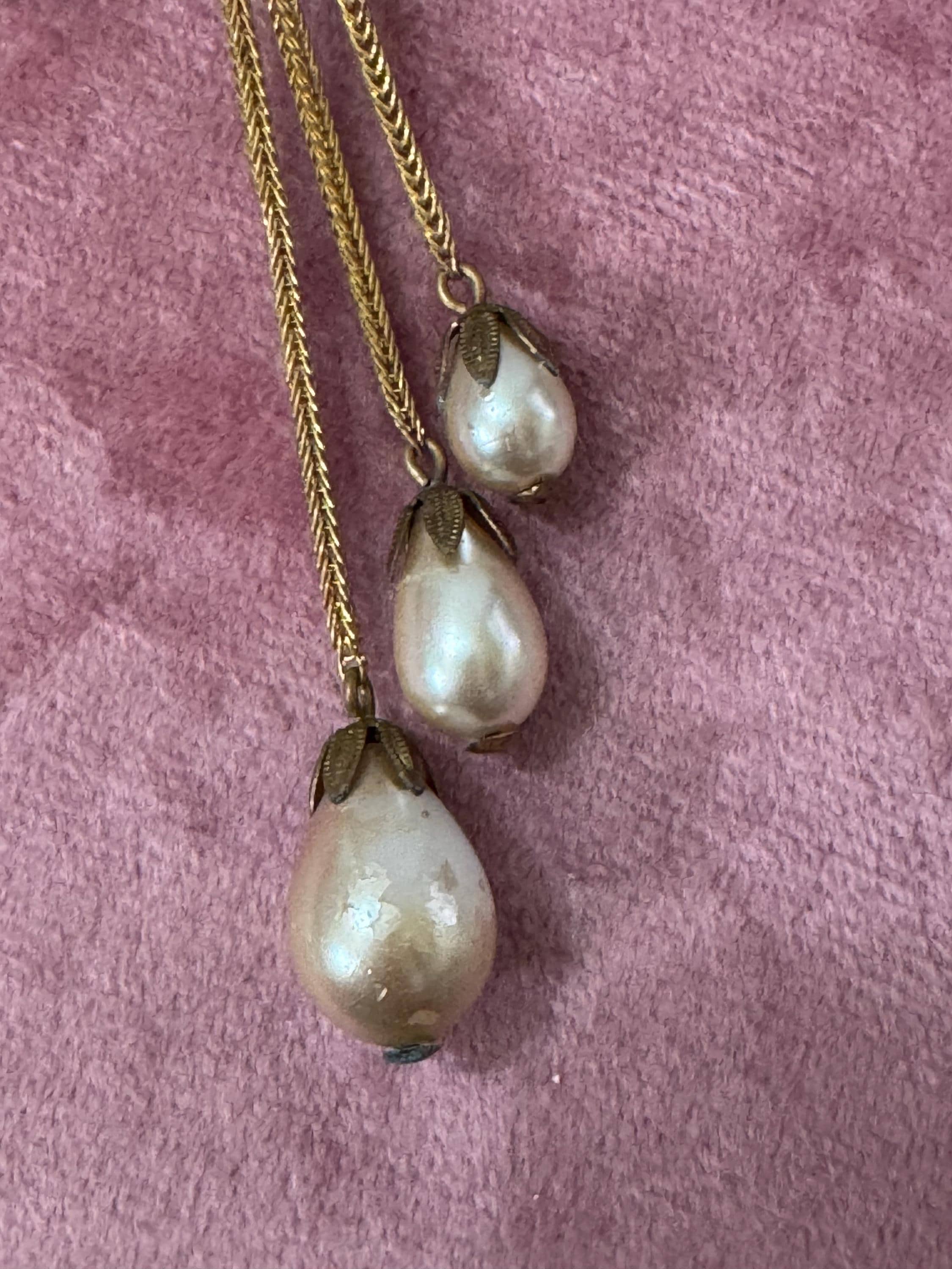 Vintage Gold Tone Brooch: Brown Glass Cabochon & Rhinestone Drop, 1950s Style