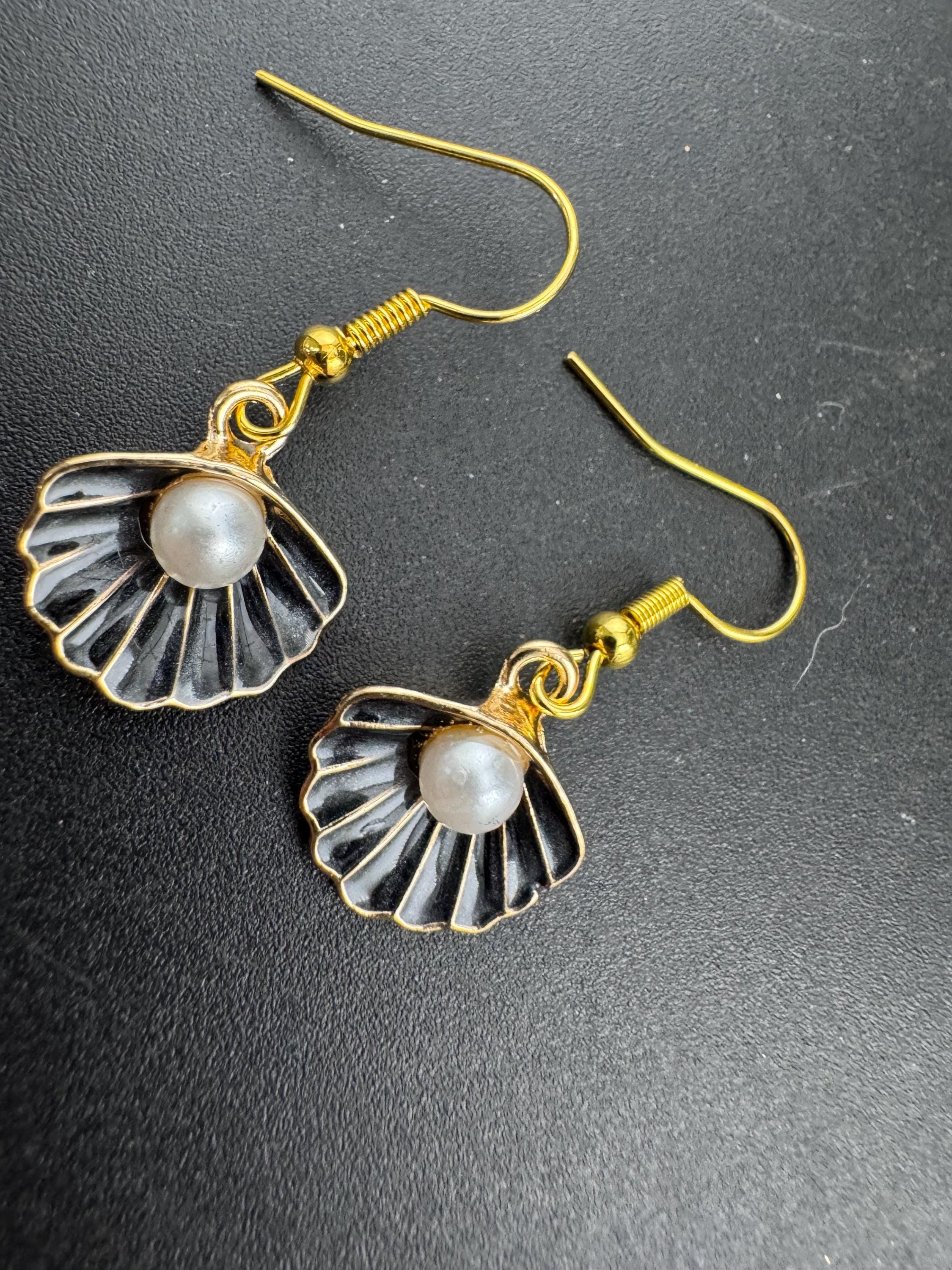 Black enamel oyster shell pearl gold tone small drop earrings
