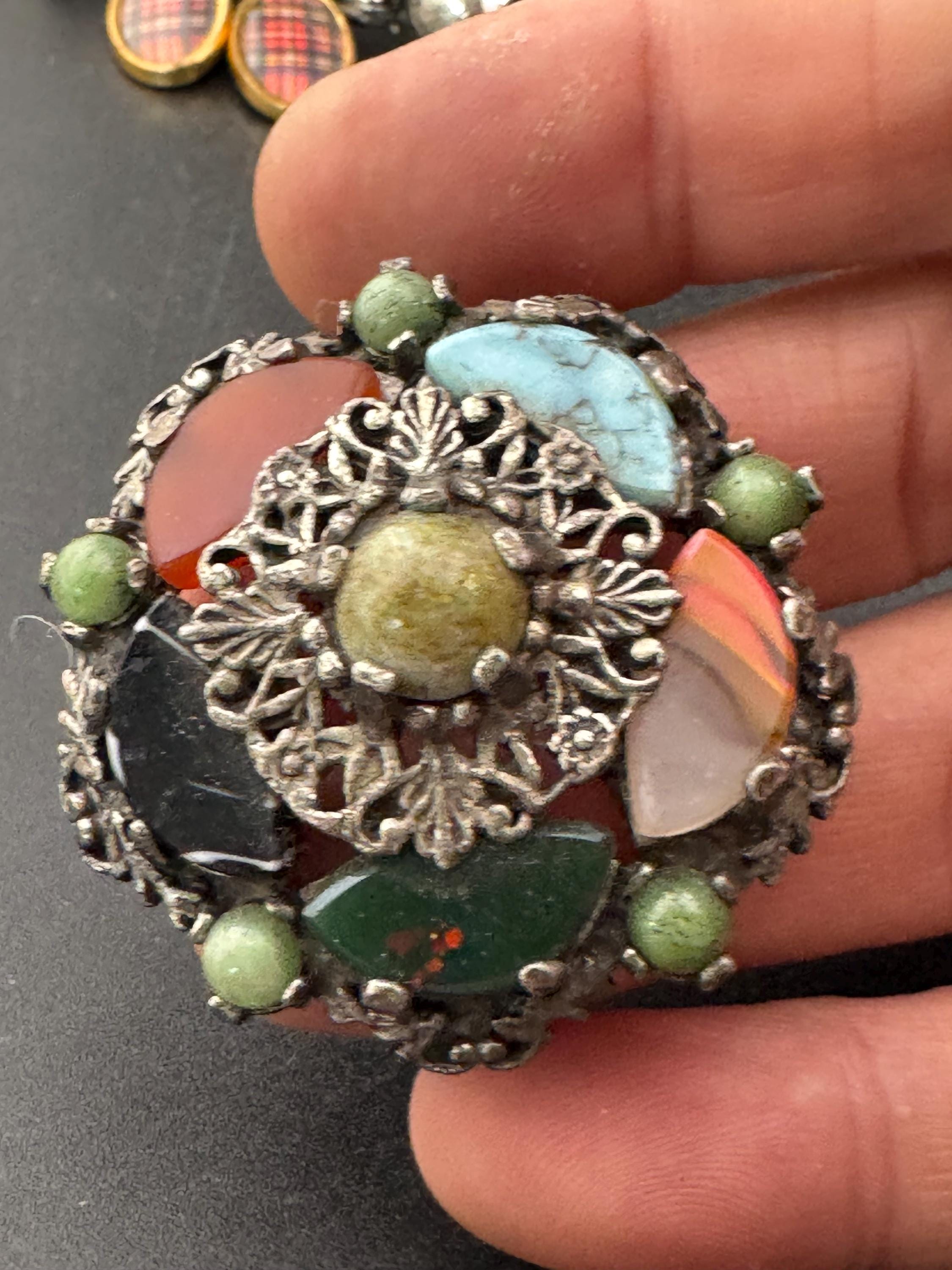 Scottish agates pebble glass brooch, Vintage silver tone