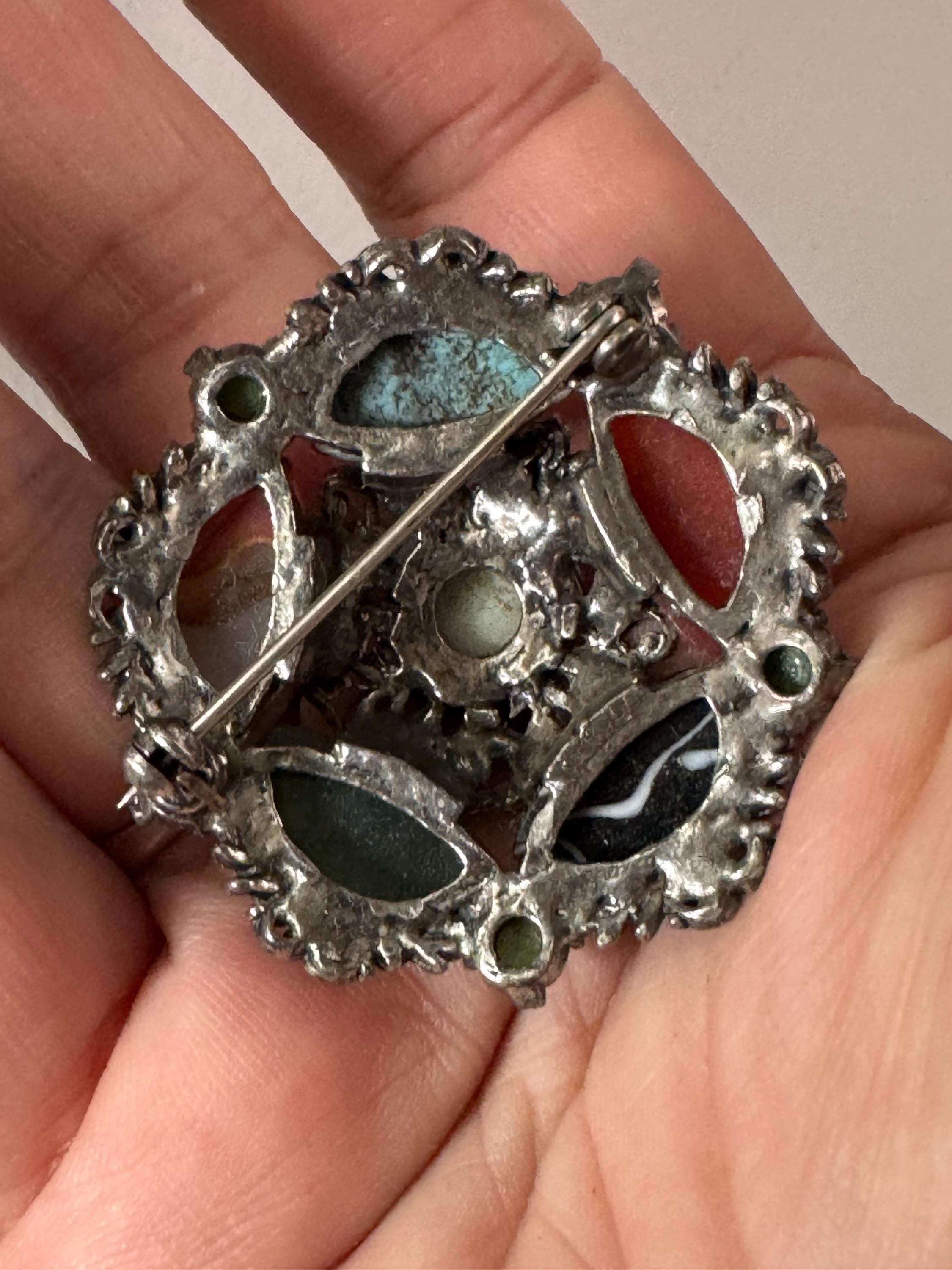 Scottish agates pebble glass brooch, Vintage silver tone