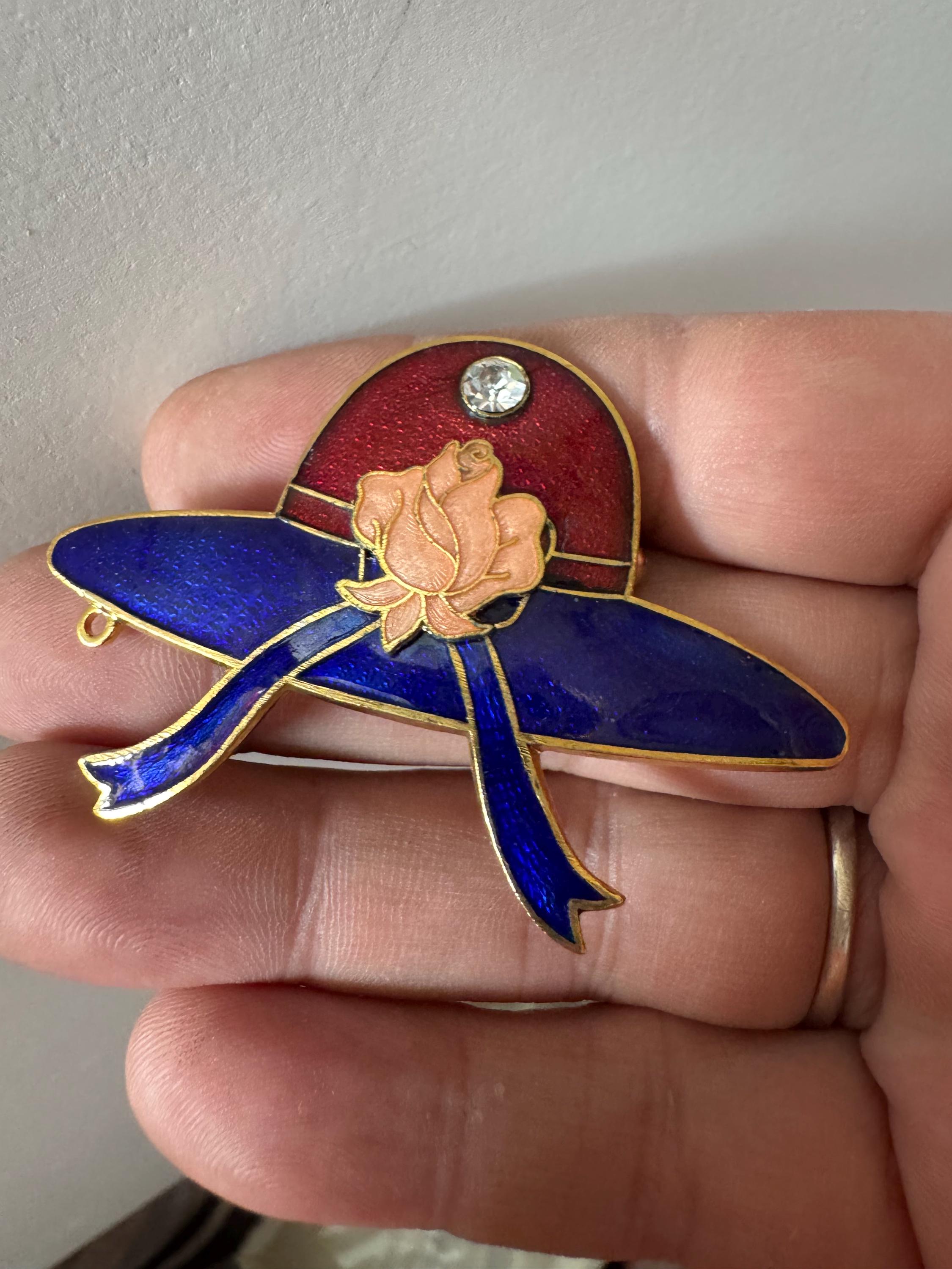1980s novelty ladies hat blue and red cloisonné enamel gold tone brooch unused old shop stock boxed