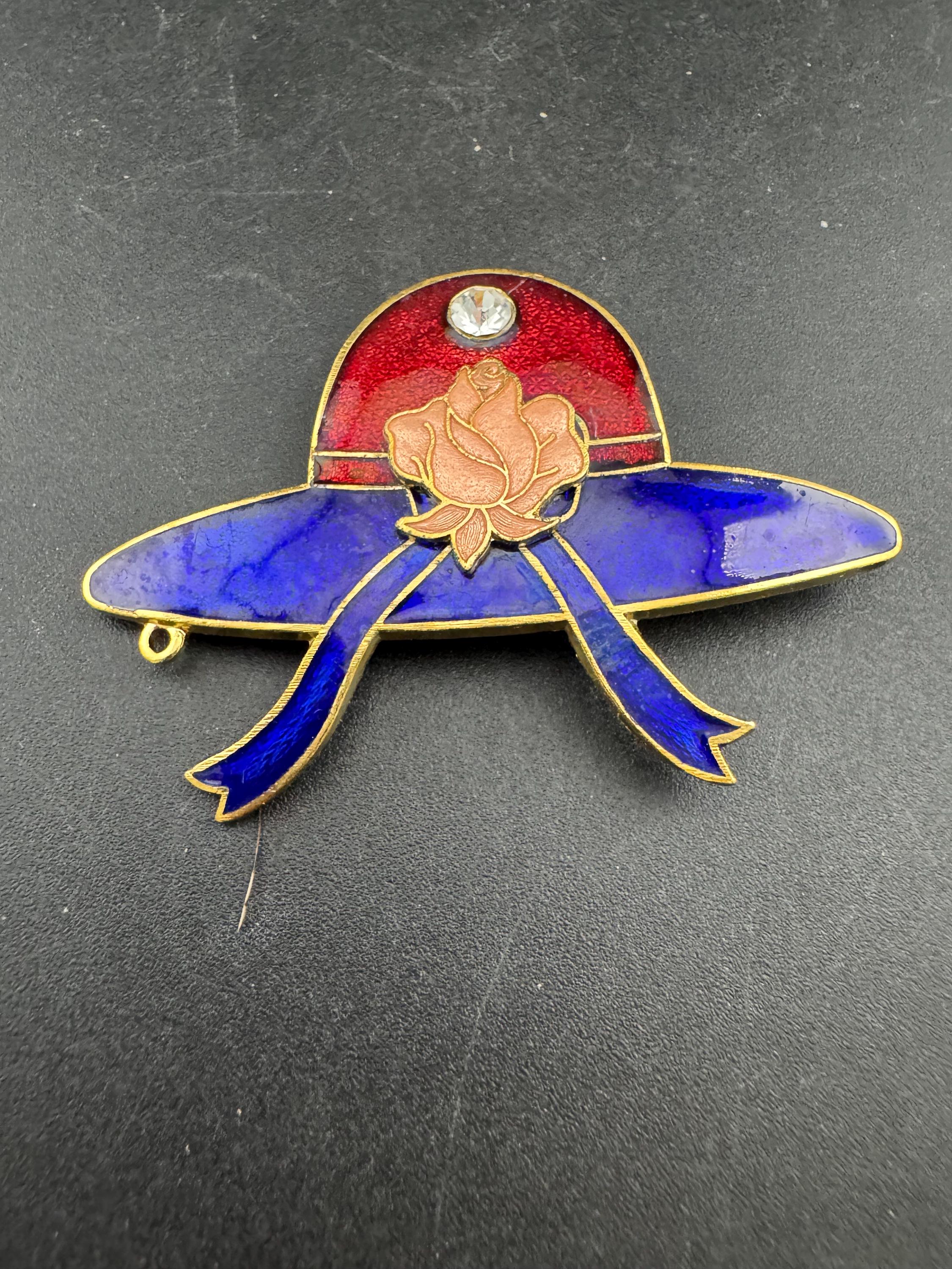1980s novelty ladies hat blue and red cloisonné enamel gold tone brooch unused old shop stock boxed