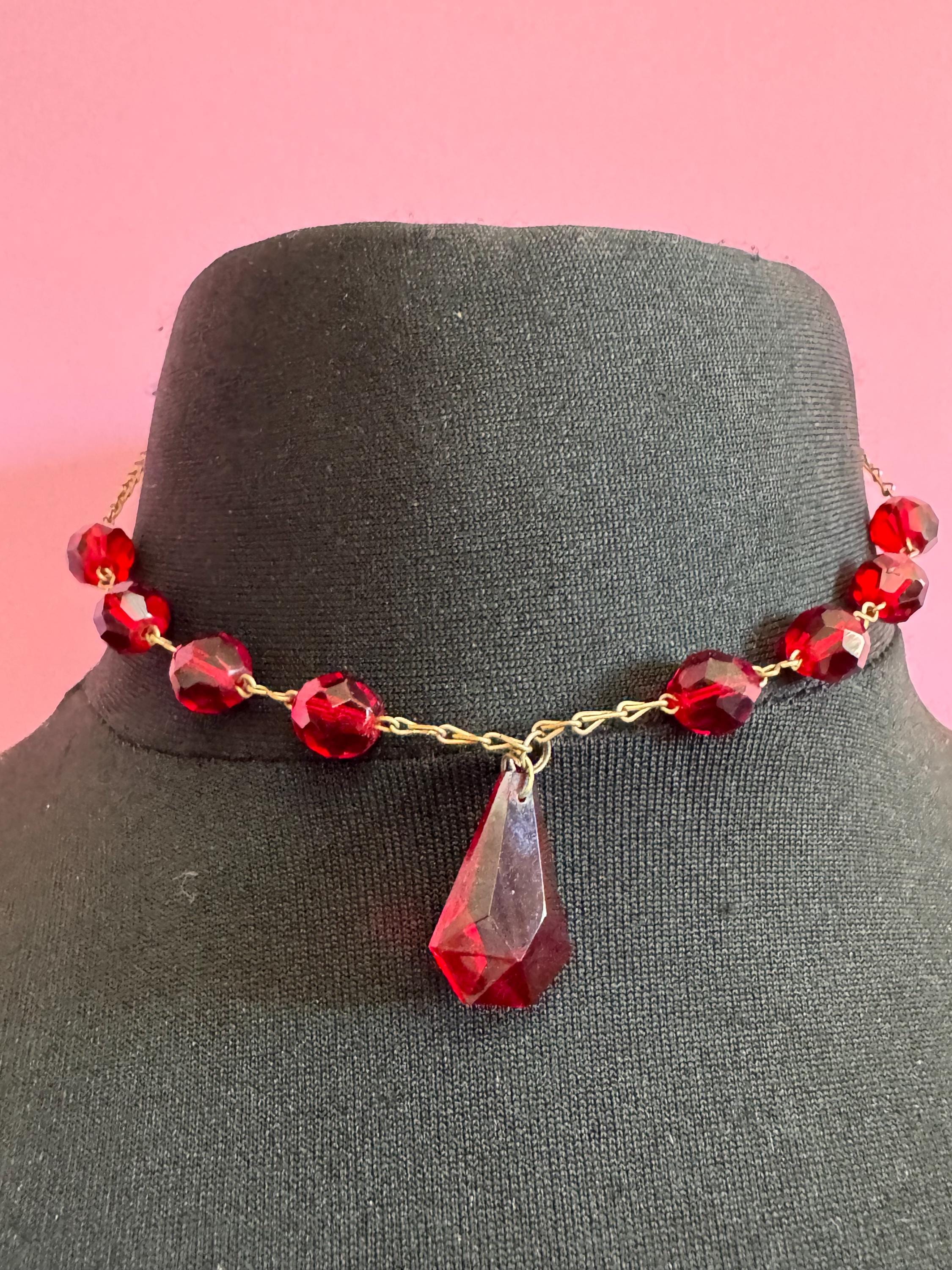 Vintage Ruby Red Glass Crystal drop lariat Necklace with faceted beads Mid Century 40cm