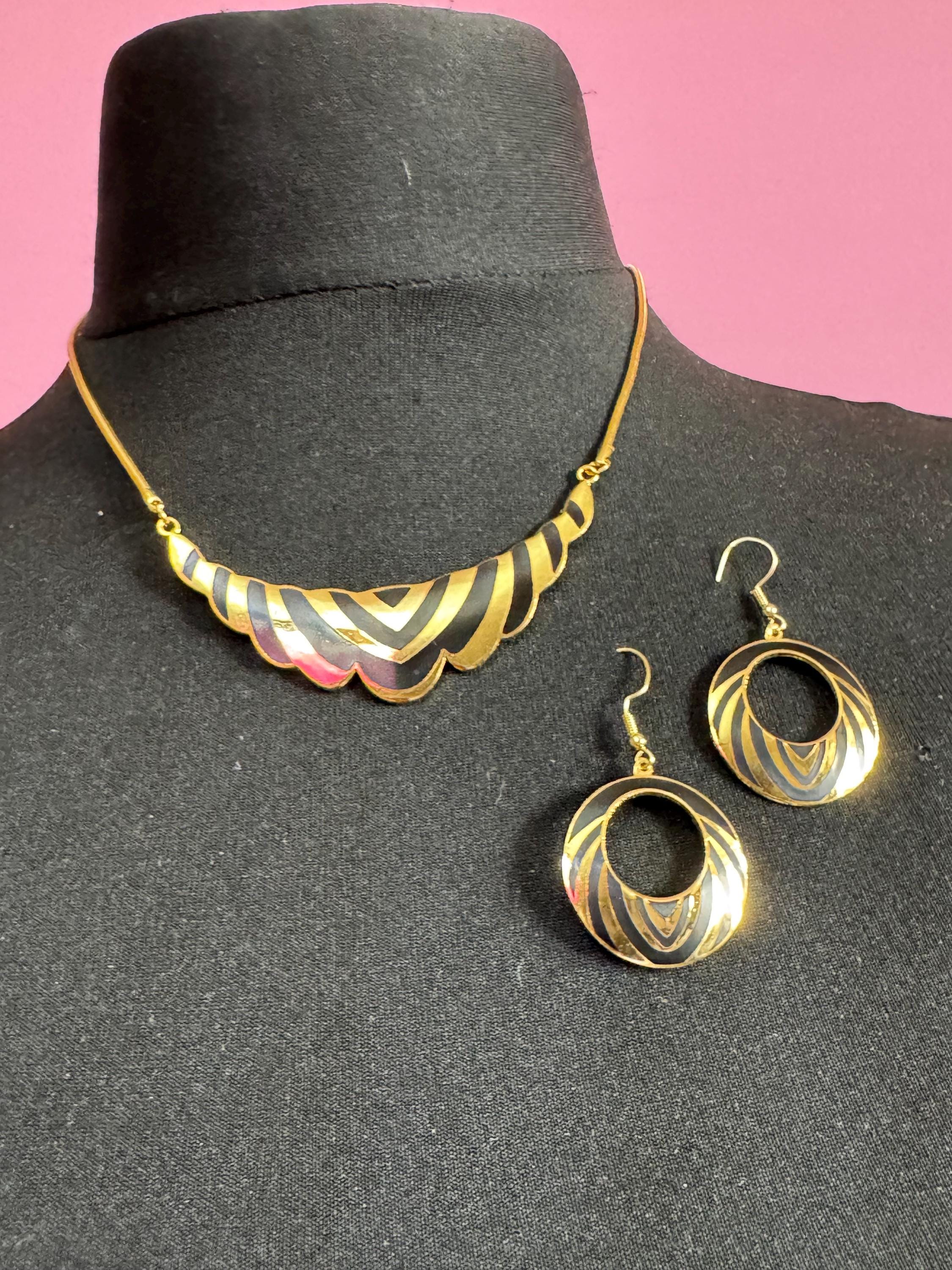 vintage 1980s black and gold enamel collar necklace and matching disc earrings, unused retro jewelry set