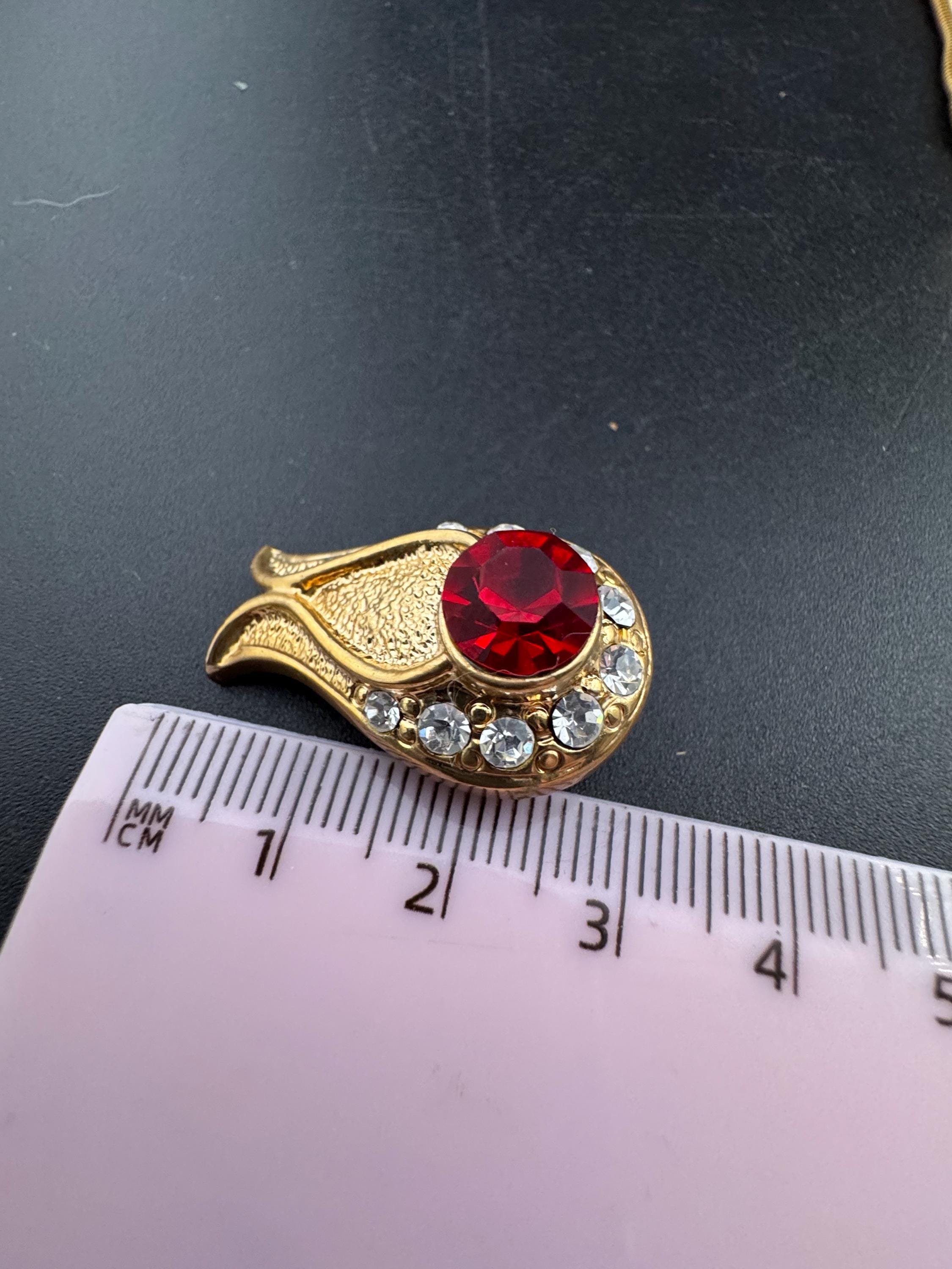 vintage 1980s high end ruby red and clear crystal gold choker necklace and matching clip on earrings, unused retro jewelry set