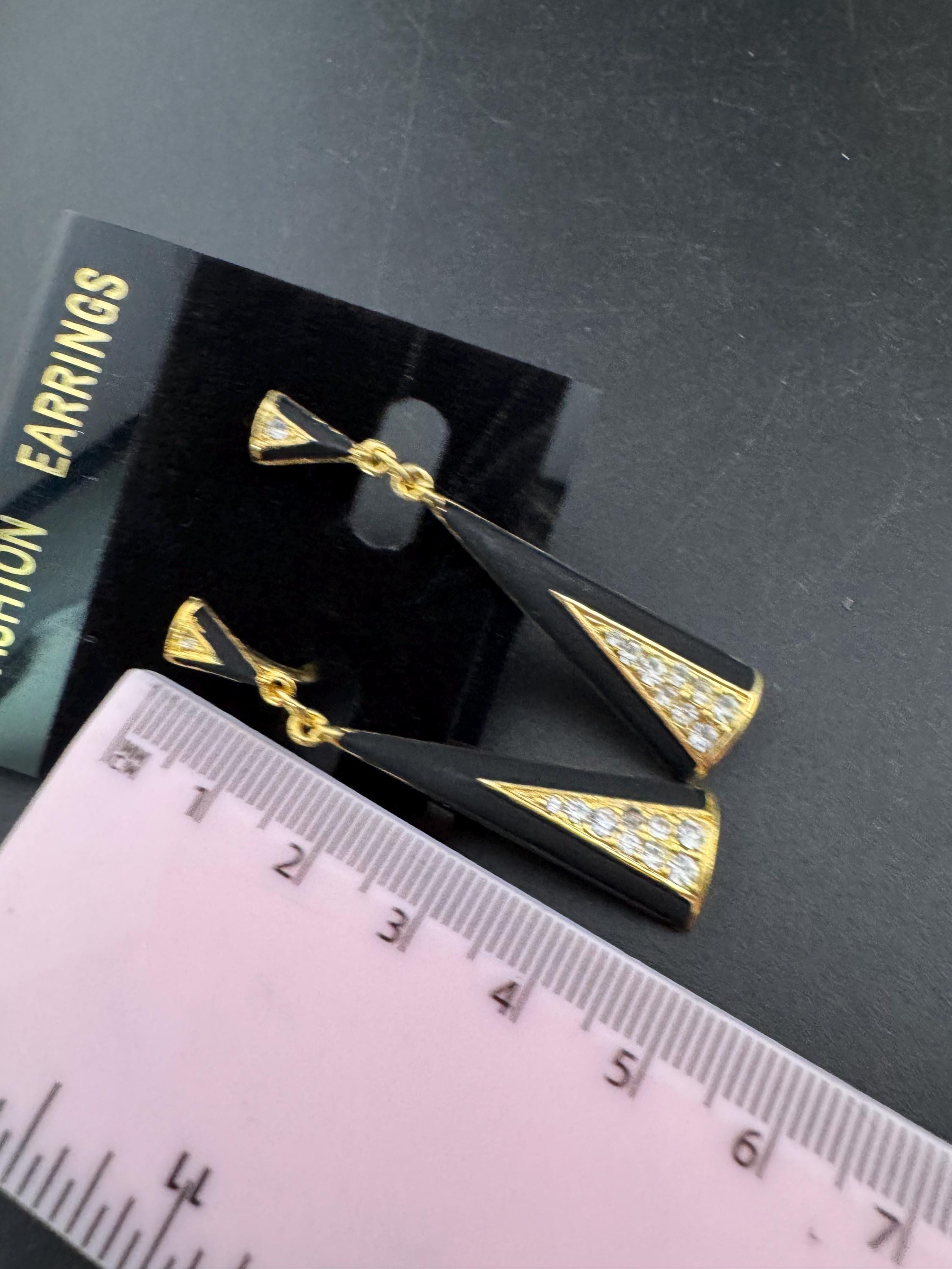 Vintage Matt black enamel diamanté dangly screw back long teardrop clip on earrings 5cm