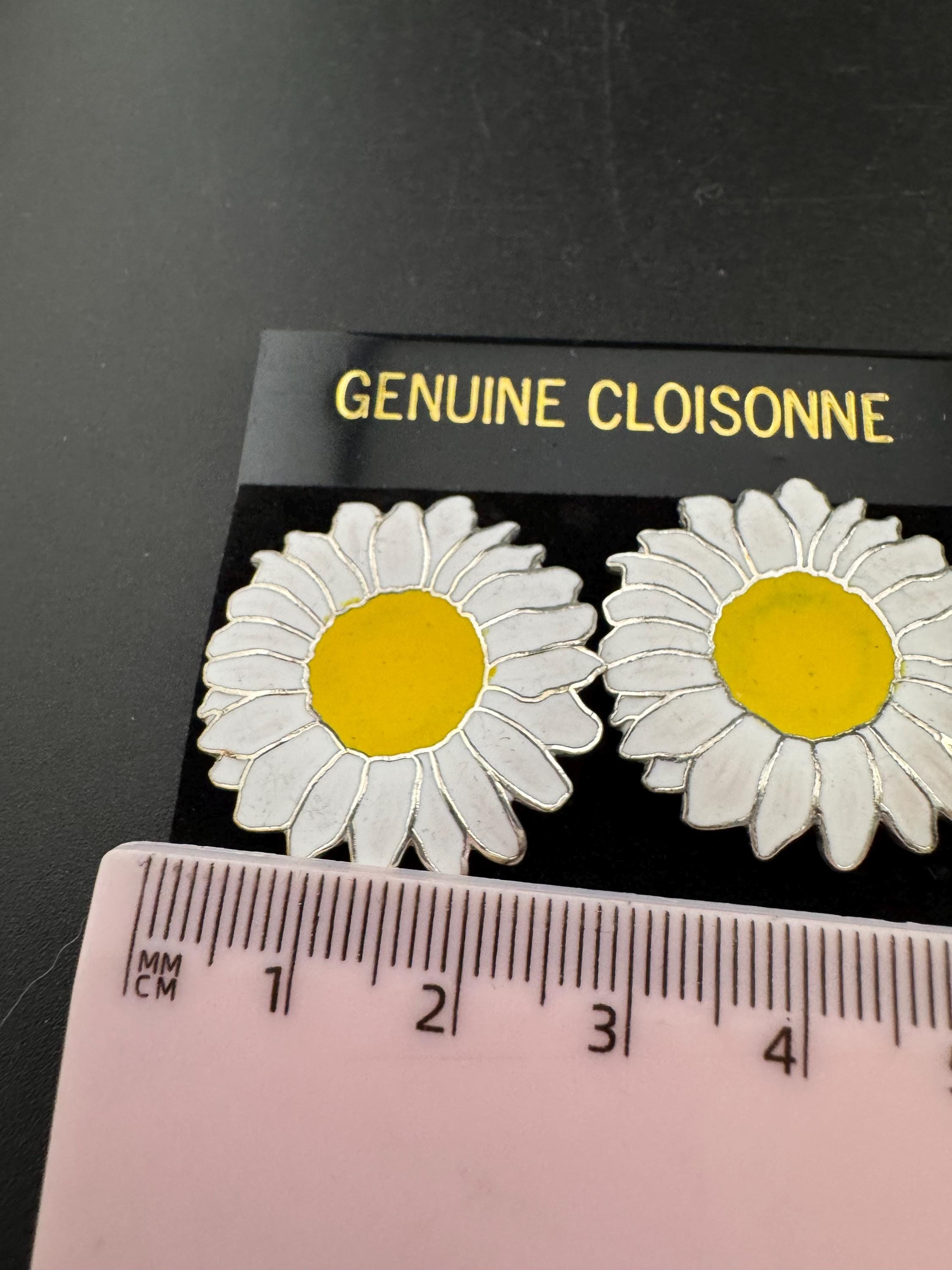 Vintage 3cm yellow and white cloisonné enamel gold tone daisy flower clip on earrings, 1980s old unused shop stock