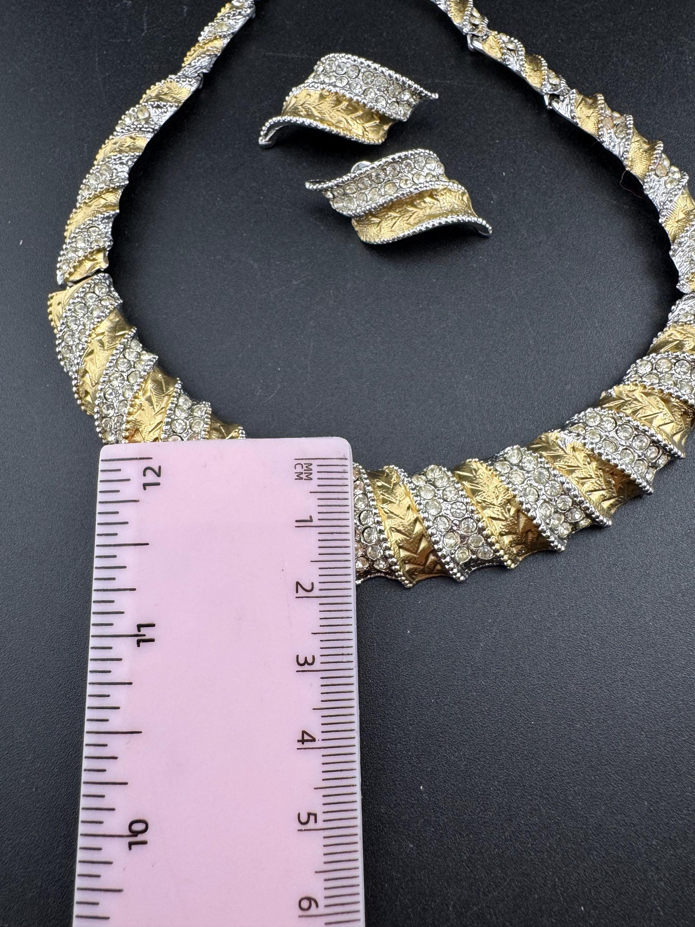 Vintage gold and silver tone striped clear diamanté jewellery set. Choker Necklace and clip on earrings, Demi parure