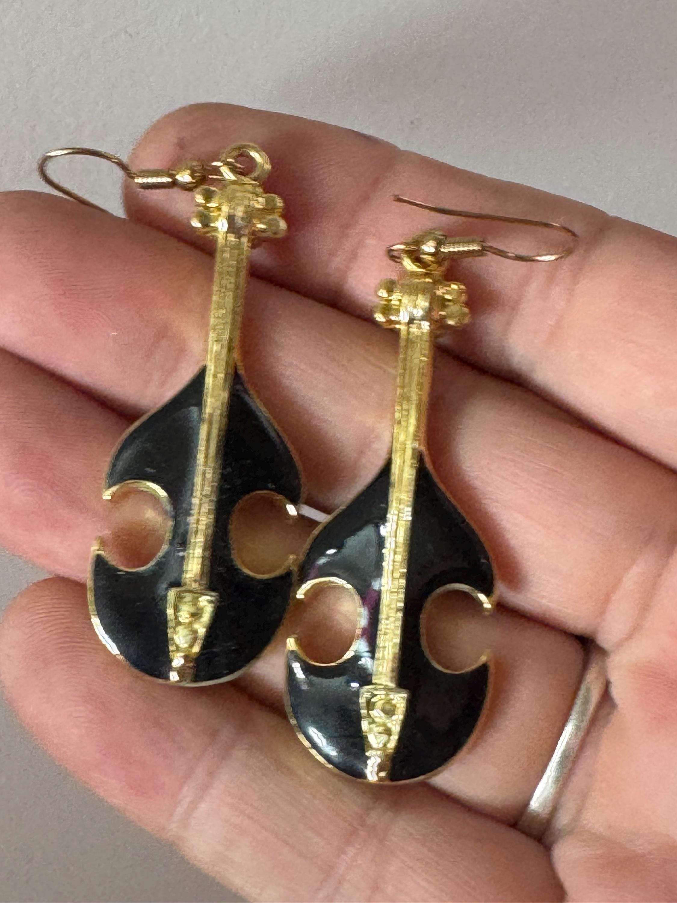 vintage 1980s black enamel long dangly novelty guitar earrings, for pierced ears, gold tone