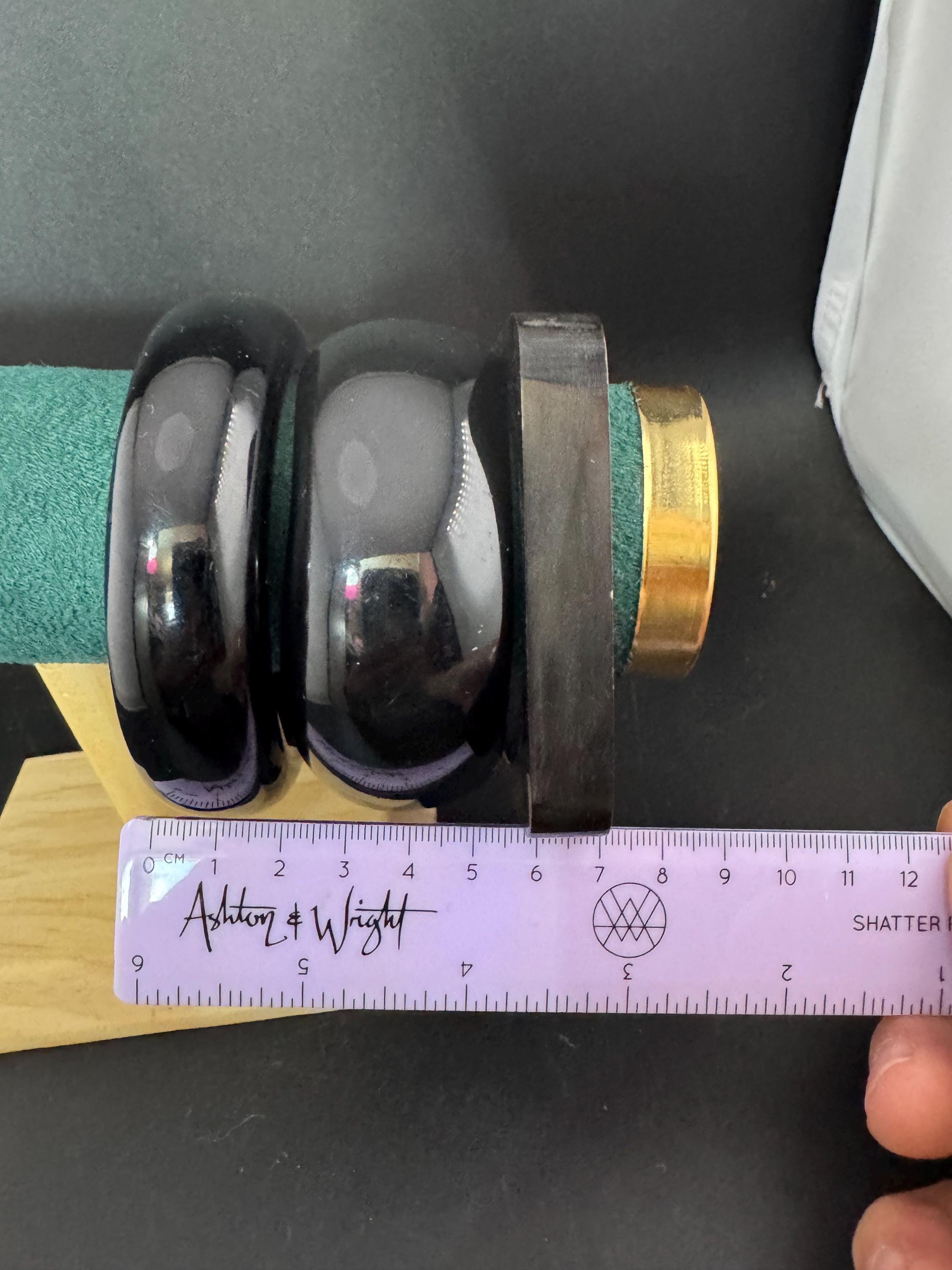 Vintage stack of black Chunky stylish plastic bangles retro acrylic bracelets