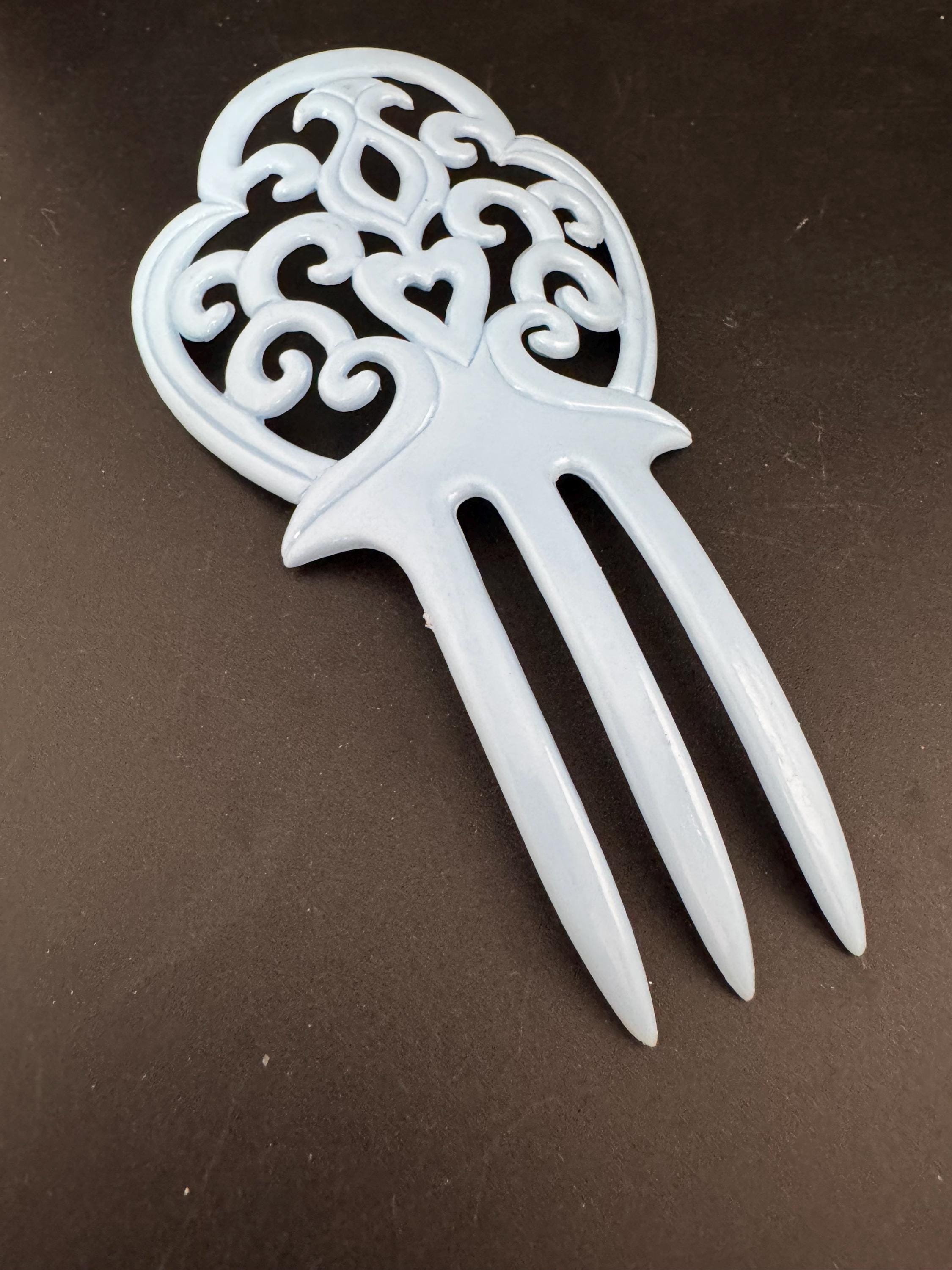 vintage ice blue BLUE openwork plastic traditional Spanish peineta hair comb, mantilla