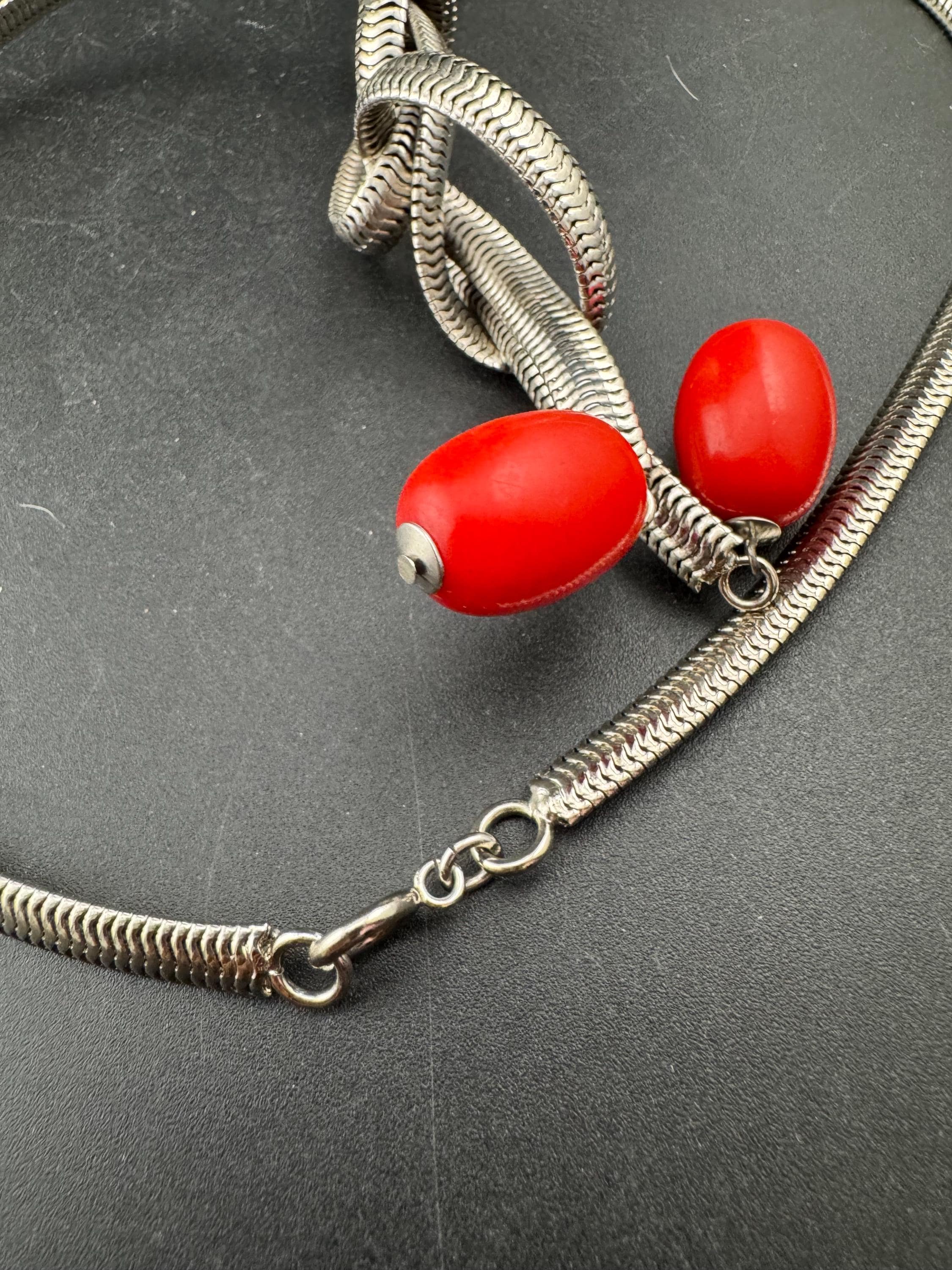 Art deco Jakob Bengel modernist Chrome silver tone metal 1920s bright red galalith oval beaded snake chain necklace 47cm