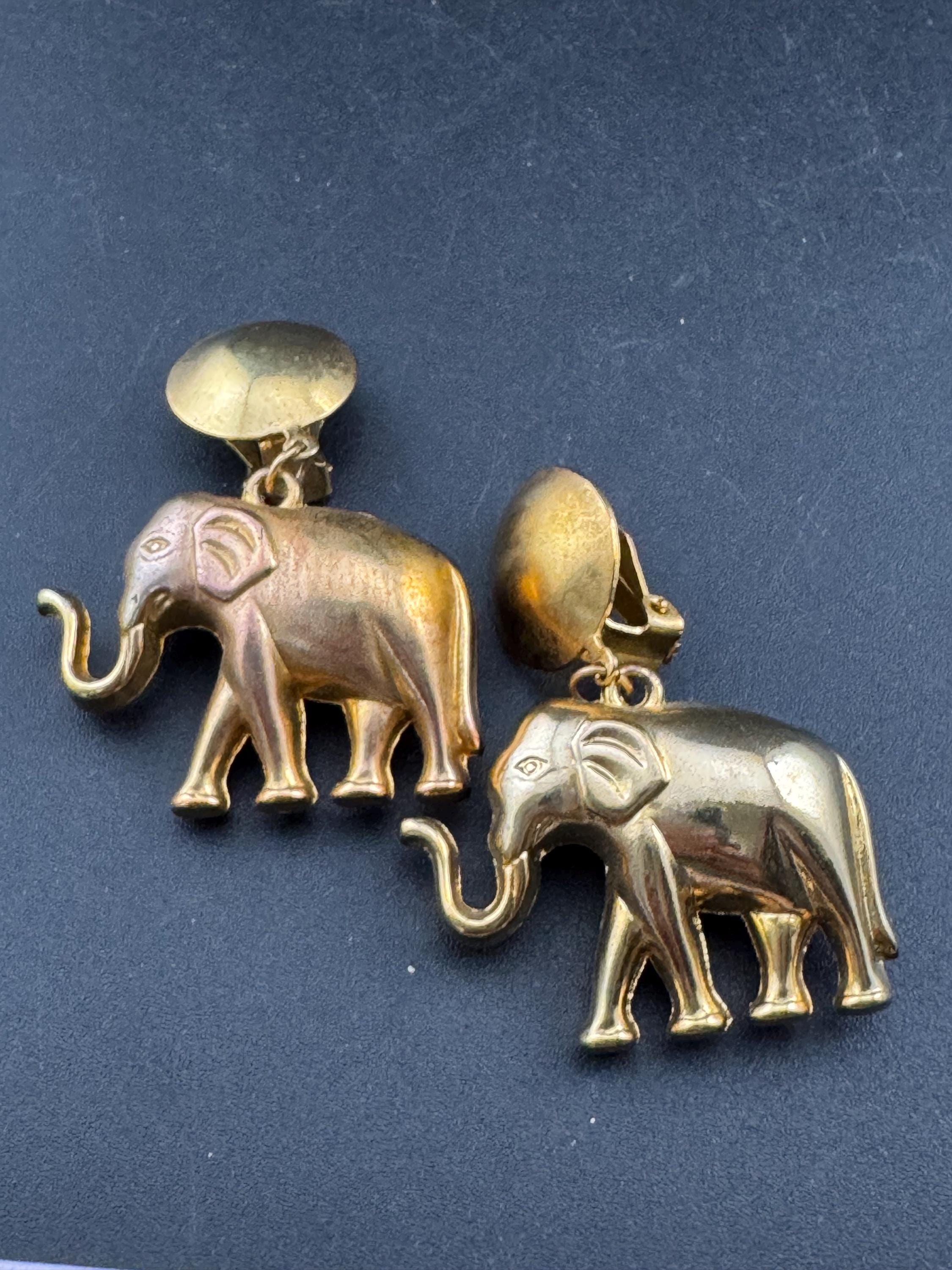 Vintage designer style oversized dangly elephant drop clip on earrings gold tone