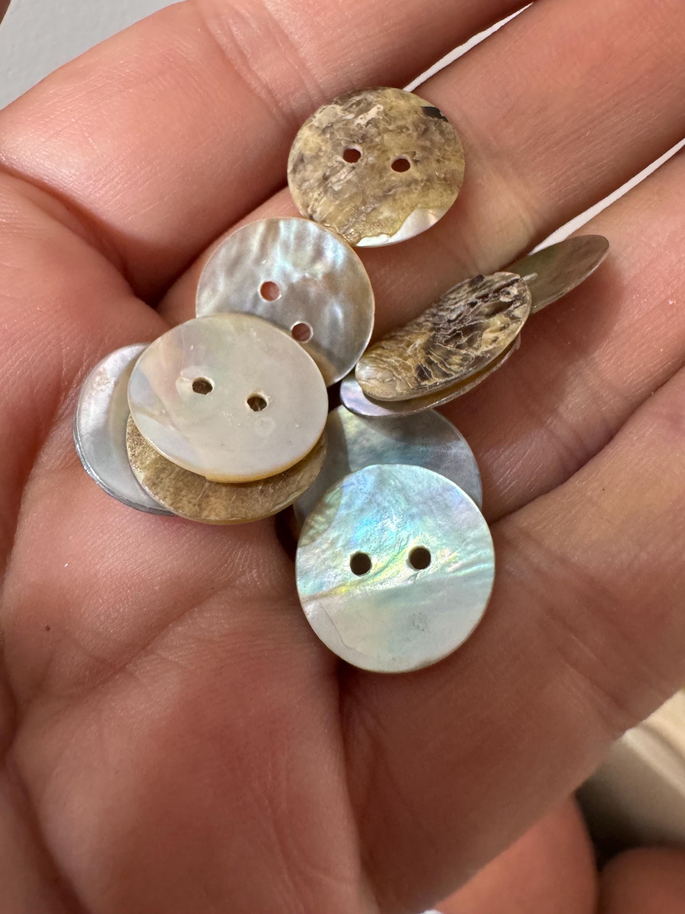 10 x 15mm small round natural MOP Mother of Pearl Buttons